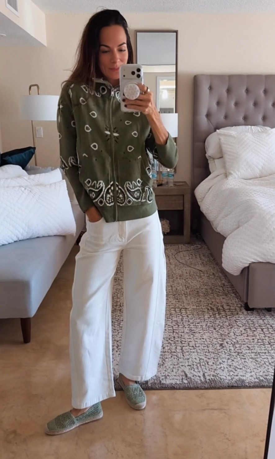 An Amazon outfit with a little attitude. 💚 Olive bandana-print zip hoodie, white wide-leg pants, and green flats—the easiest way to make casual feel styled. Wear the pieces together or mix them into your everyday rotation. Shop the whole look here!