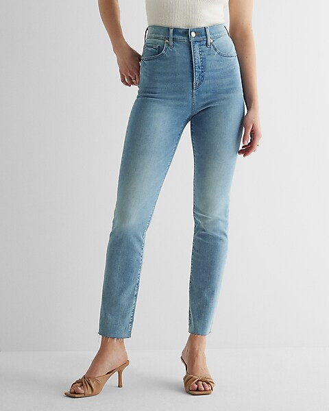 Super High Waisted Light Wash 90s Slim Jeans | Express