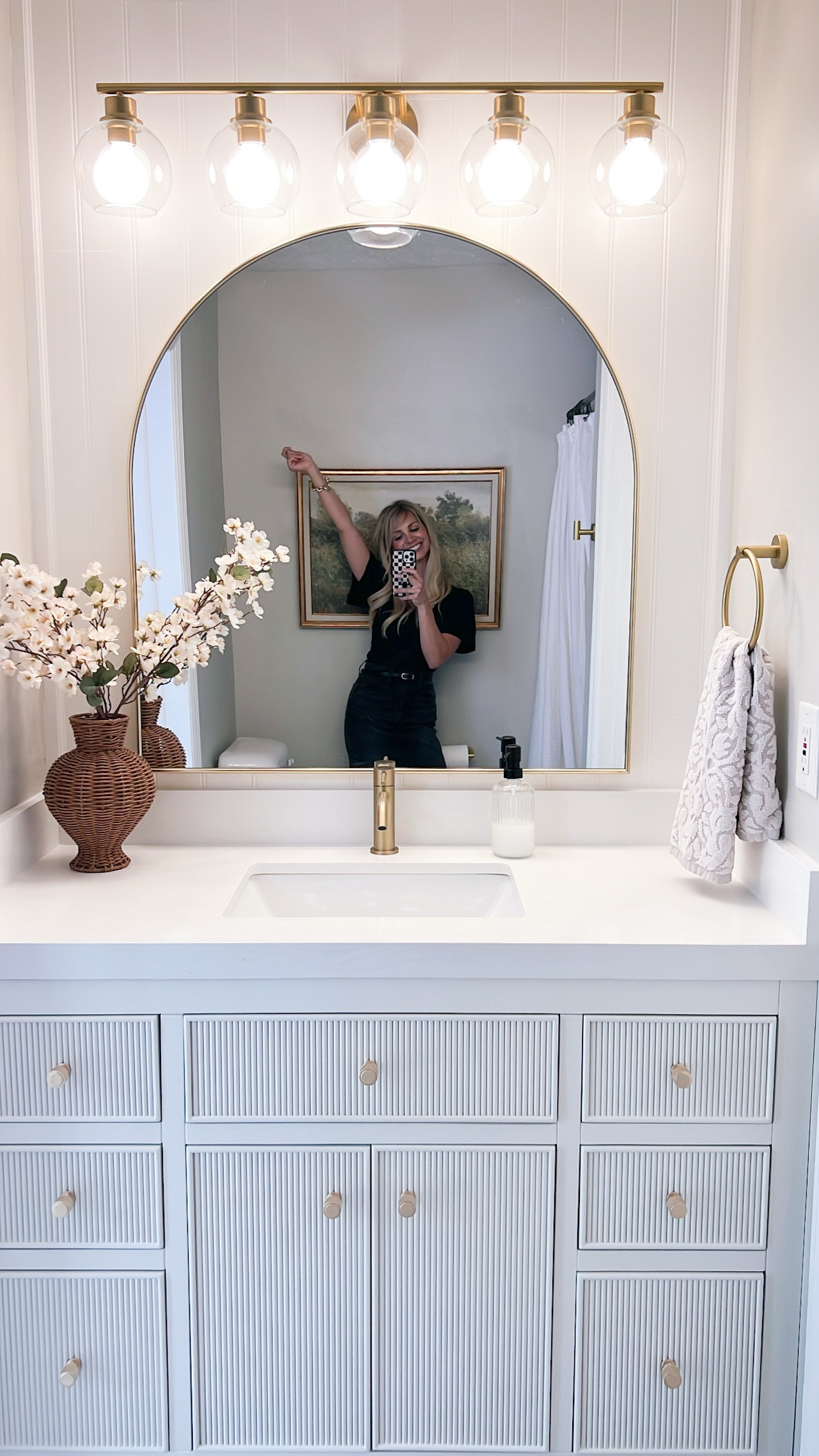 New bathroom links! The vanity is from Willow Bath & Vanity. Style: Sonoma in the color Alabaster with white quartz countertop.  :) 