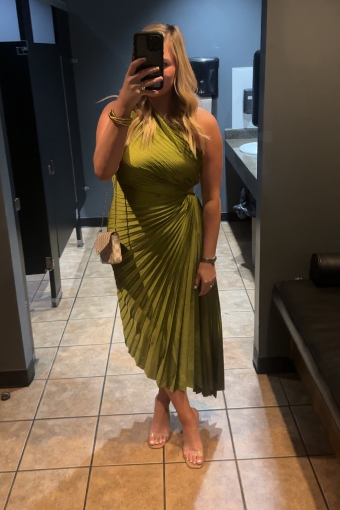 The perfect fall wedding guest dress. TTS.

#LTKSeasonal #LTKstyletip #LTKwedding