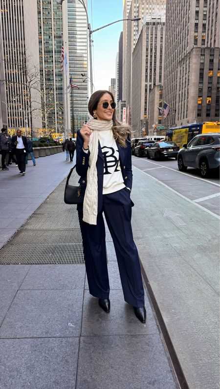 New York chic outfit idea 
Comfortable western boots , navy blue pants, navy blue oversized blazer and sweater 
Wearing a size XS on tops and size small on bottoms 



#LTKU #LTKSeasonal #LTKstyletip