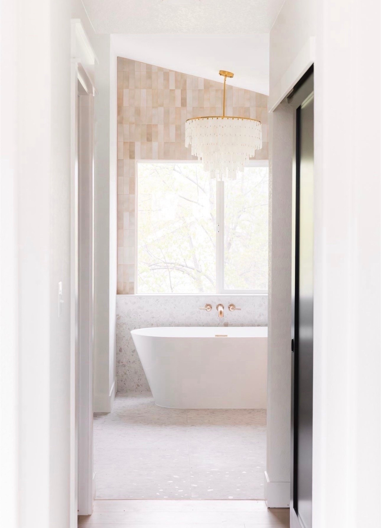 Bathroom 
Shell light 
Modern 
Organic 
Lighting 
Amazon 

#LTKStyleTip #LTKOver40 #LTKHome