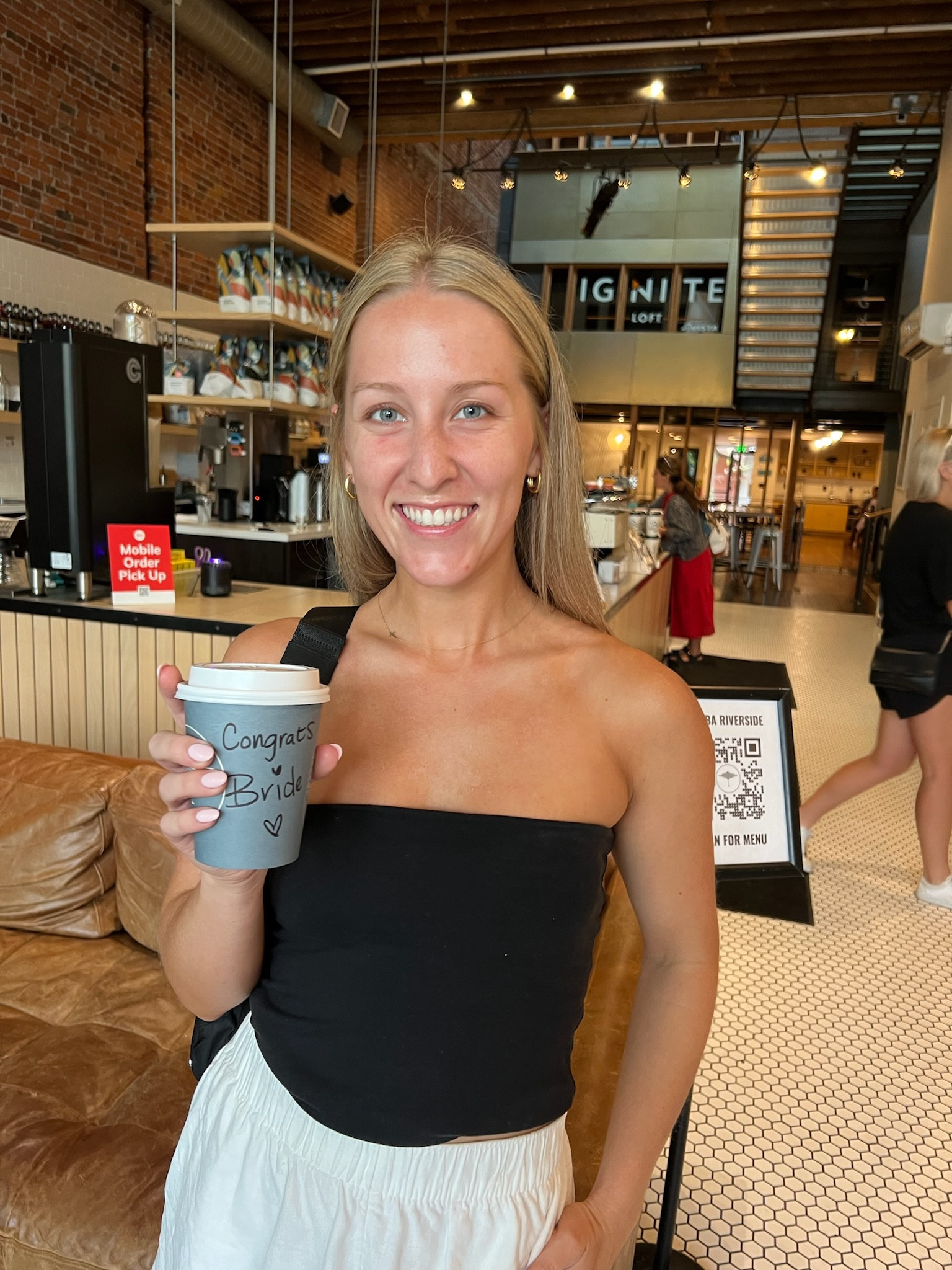 outfit for the early morning wedding day coffee-walk! didn’t go with anything special here - just one of my staples! 

#LTKWedding #LTKSeasonal #LTKActive