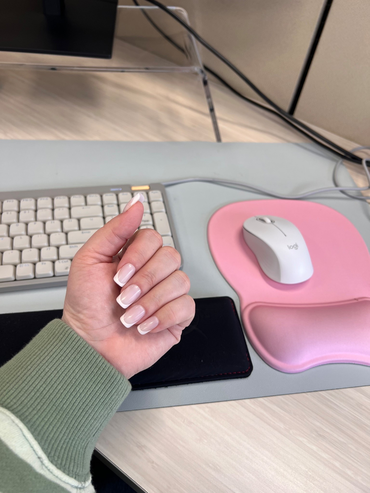 french manicure press on nails #pressonnails 

#LTKselfcare #LTKdayinmylife #LTKootd