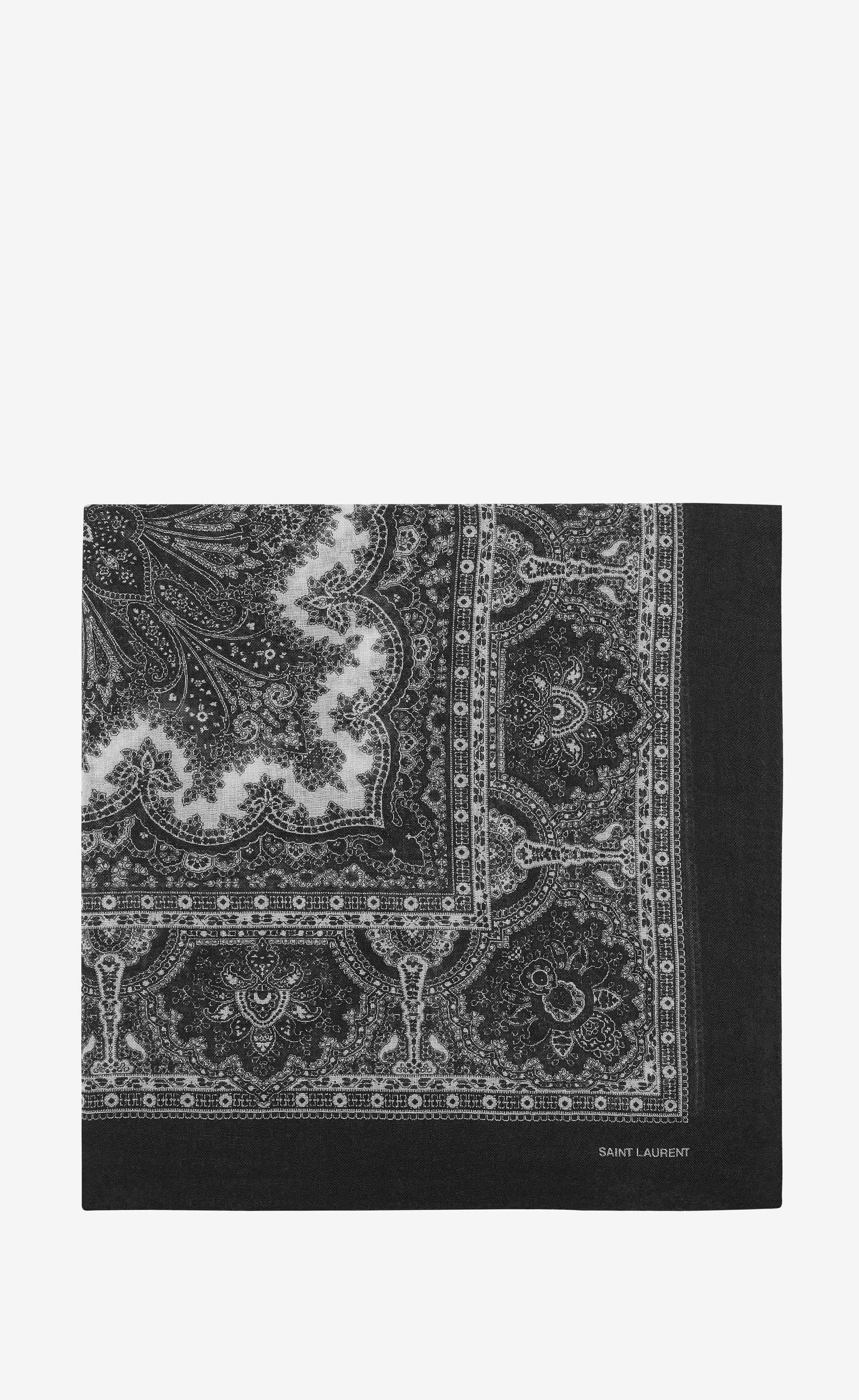 Squared Scarves Square Scarf In Cashmere And Silk With Bandana Print Black Onesize | Saint Laurent Inc. (Global)