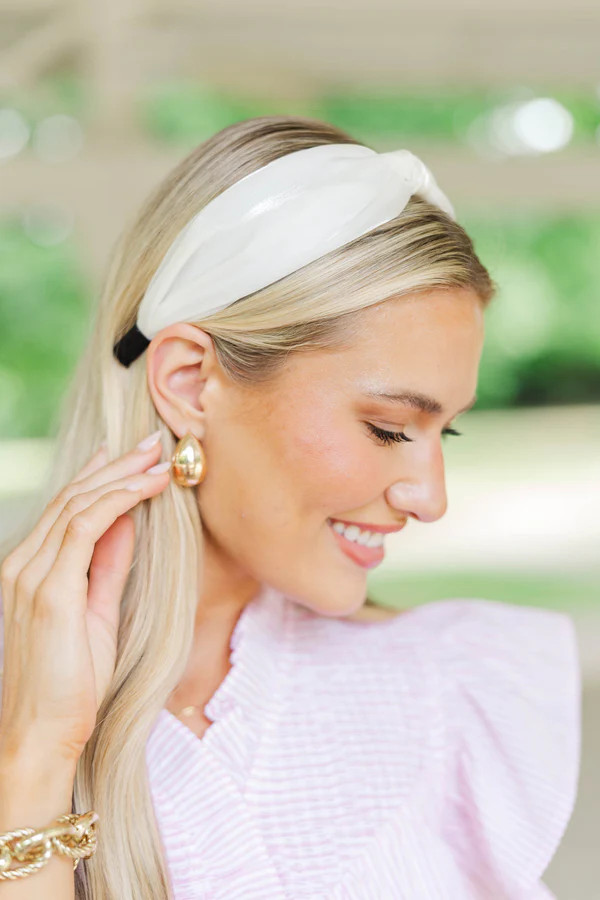The Millie White Tulle Headband | The Mint Julep Boutique