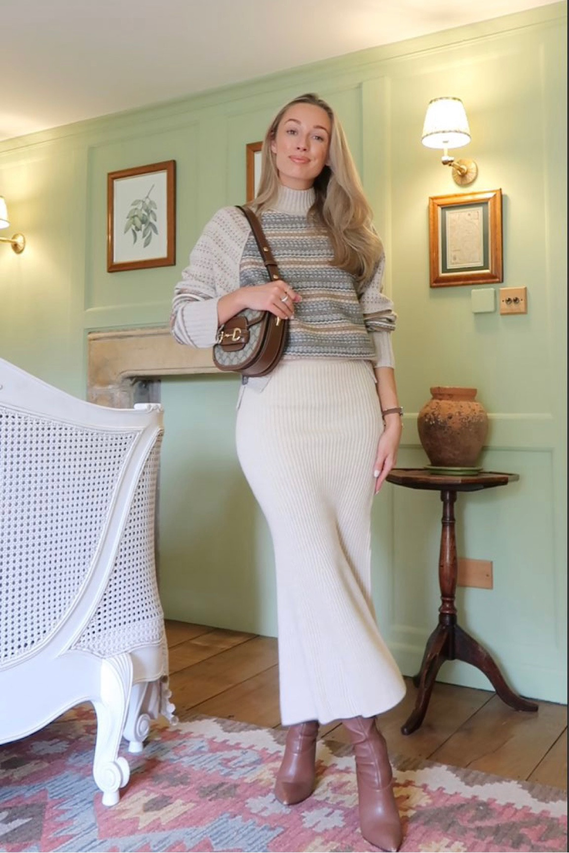 Styling this knit skirt from the Highstreet with tan leather accessories and a gorgeous fairisle knit. 

Fall fashion, autumn fashion, autumn outfits, fall outfits, knitwear, knit skirt, Gucci bag, leather boots

#LTKfindsunder50 #LTKSeasonal #LTKeurope