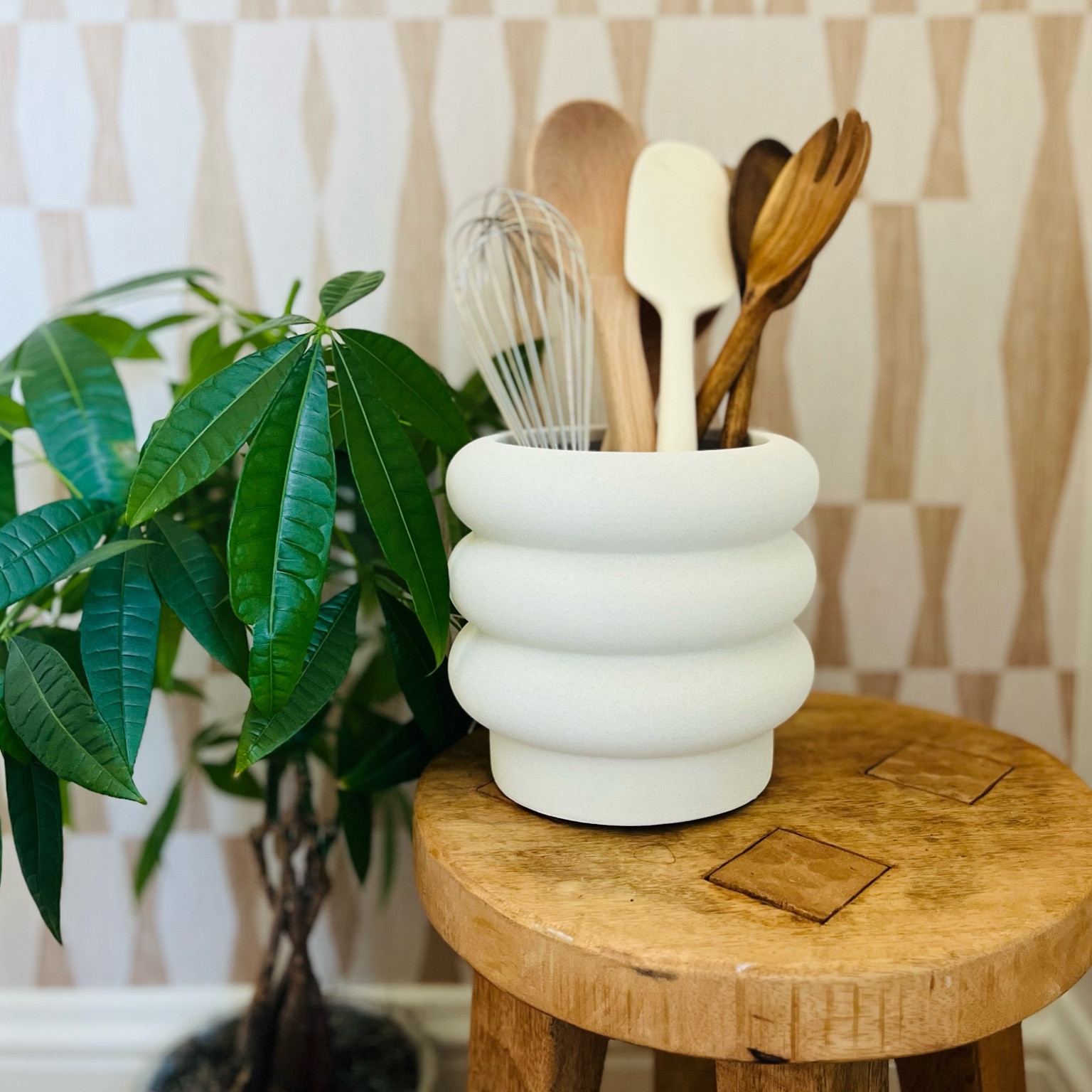 Walmart planters are ON POINT this season! You can grab this stunning bubble planter in black or white for under $10 😱 and it has endless ways to use it! 🤩

#LTKFind #LTKSeasonal #LTKhome