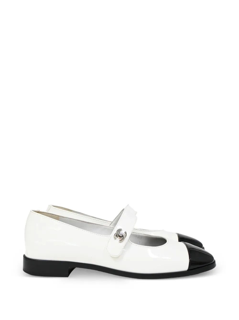 CHANEL Pre-Owned CC Mary Jane leather ballet flats - White | Farfetch Global