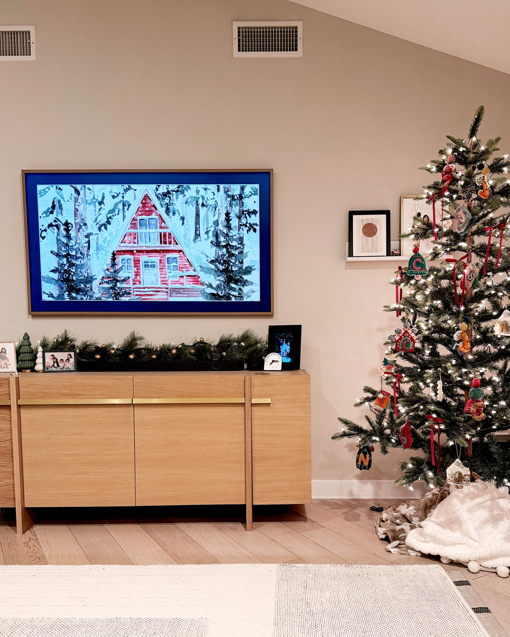 Samsung frame TV on Amazon Black Friday deal! Black Friday sale, cyber week deals! 


#LTKsalealert #LTKCyberWeek #LTKhome