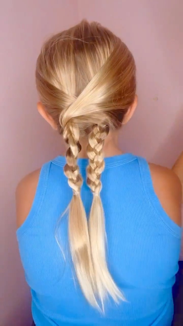 CUTE SUMMER HAIRSTYLE 🩷 This is such a cute and sweet one for summer! It’s adorable! I’m sharing my favorite hair products with you! Love for you to follow us for more!

#LTKBeauty