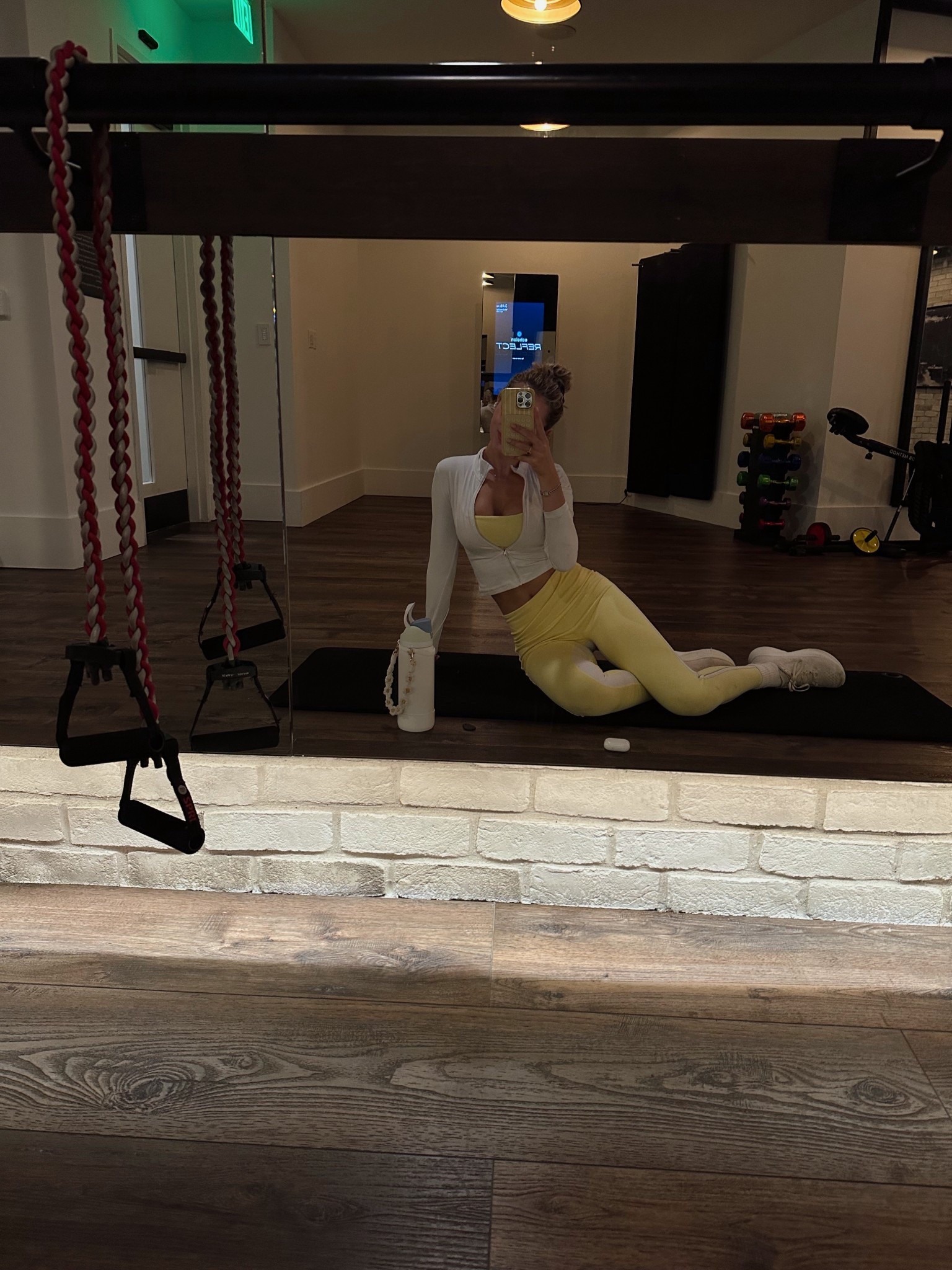 Butter yellow workout set 🧈💛⭐️🤸🏼‍♀️

#LTKFindsUnder100 #LTKSeasonal #LTKActive