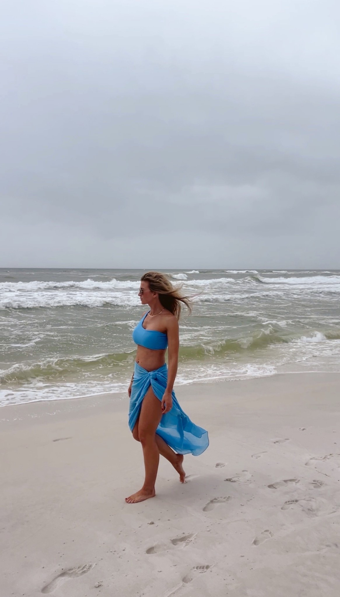 This swimsuit is INCREDIBLY made. Light padding in the bust- compressions bottoms that hold you in and the top stays in place:
Bikini top: TTS, wearing a med
Bikini bottoms: TTS, wearing a S
Gold flats: run TTS

#LTKSeasonal #LTKStyleTip #LTKSwim