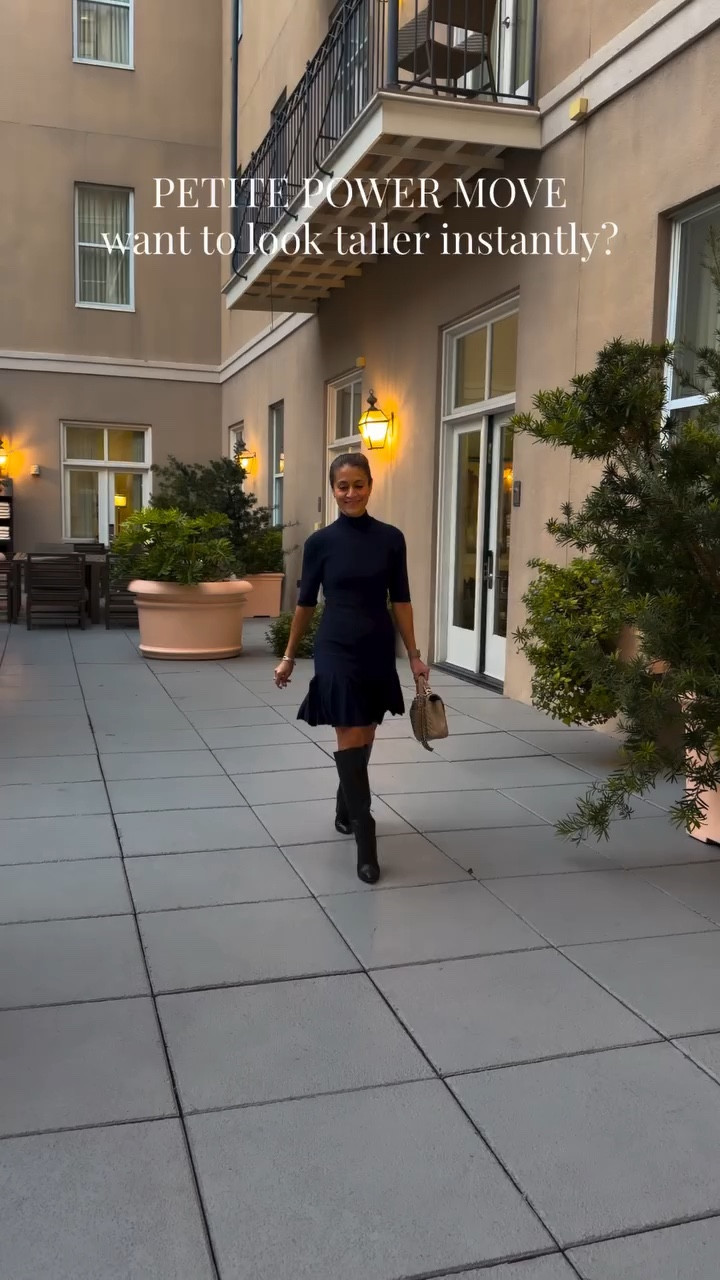 Petite power move.

When your hem meets your boots, the leg line stays uninterrupted and instantly reads longer.

It’s not about the dress or the boots. It’s about eliminating the break.

#petitepowermove #petitestyle #petitefriendly #nola #ootd