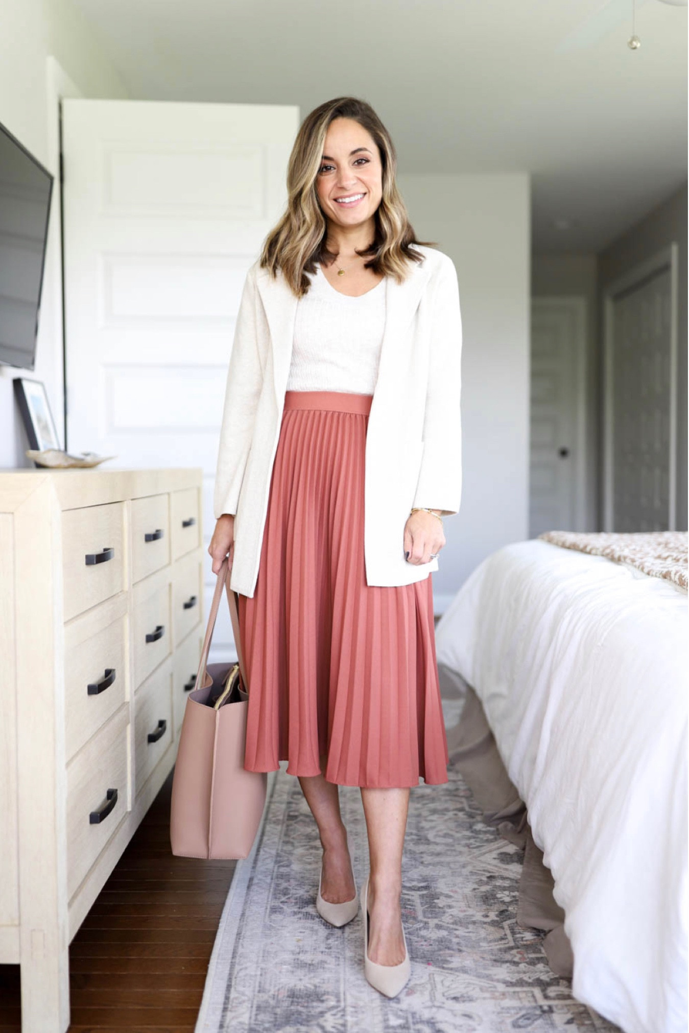 Capsule Series: four ways to wear a pleated skirt 

Skirt: small in “brown” 
Sweater: xs 
Top: xs (pictured in brown) 
Shoes: tts 

#LTKSeasonal #LTKworkwear #LTKstyletip