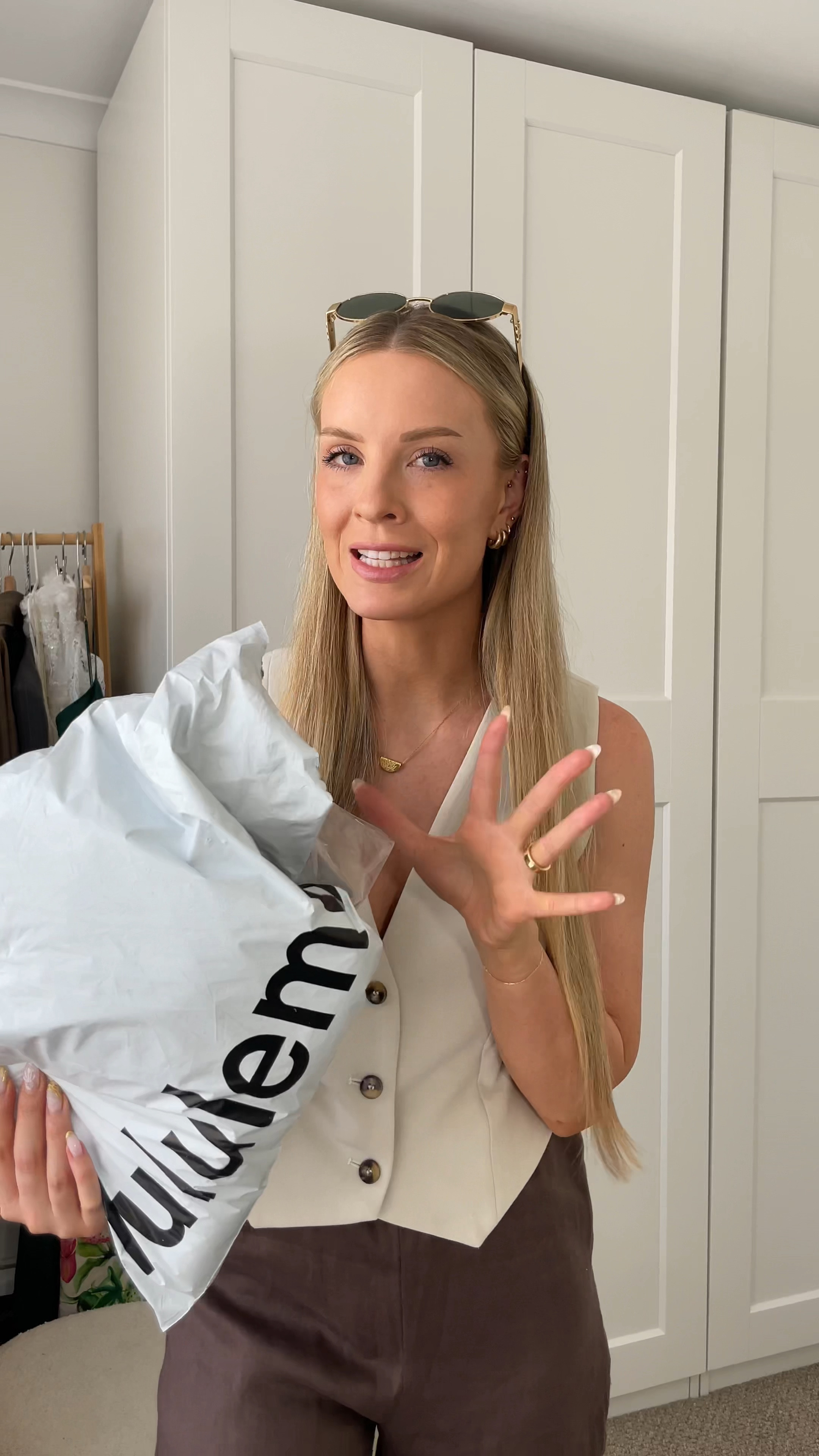 My latest lululemon unboxing 📦 This jumper is the cosiest thing ever! 
Sizing: jumper US XS/S (AU 8-10), sports bras US 4 (AU 8). 

#LTKsummer #LTKaustralia #LTKfitness