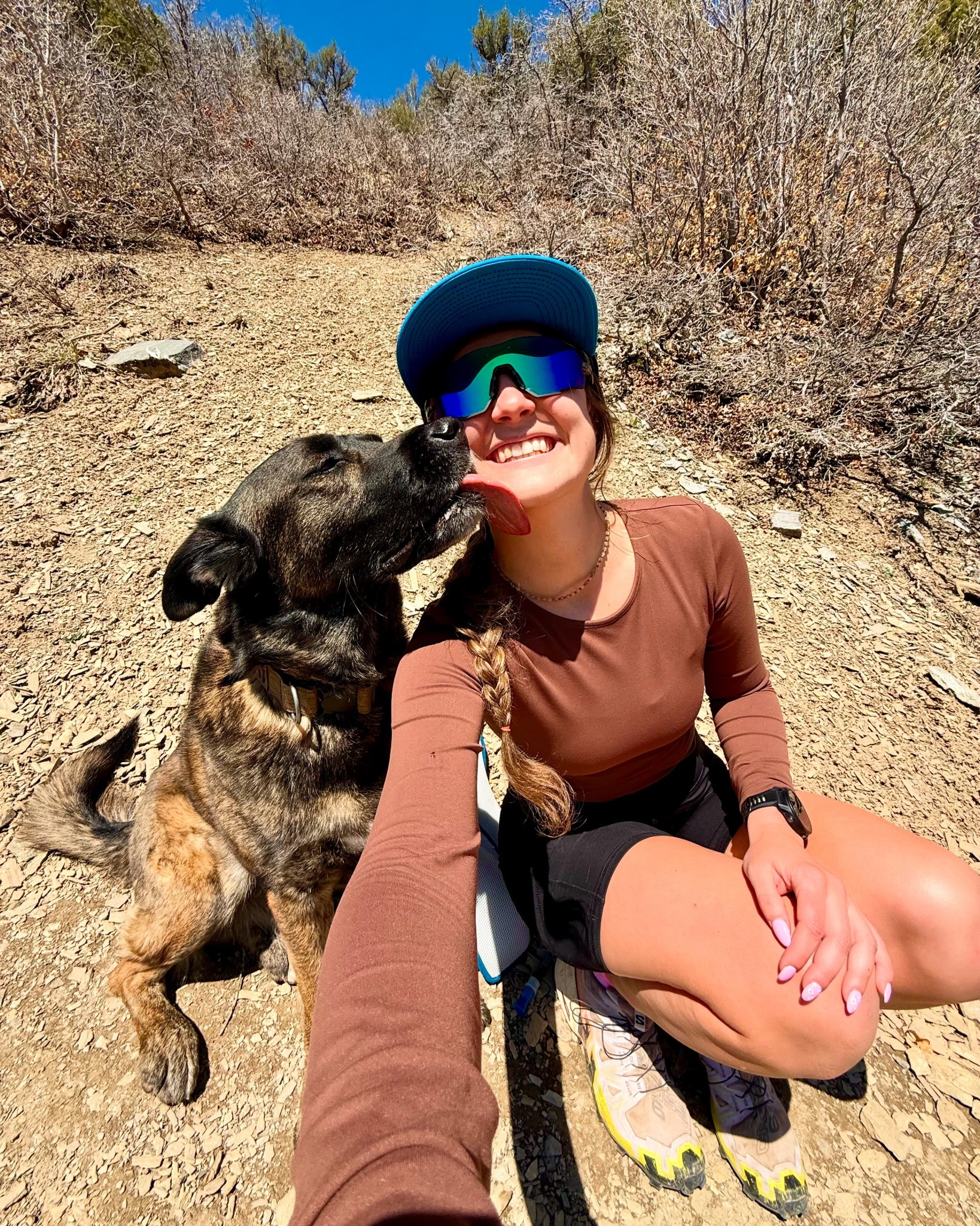 A trail run outfit in the sunshine with my favorite buddy! 🐾 This is one of my favorite tops to run in and I loved my new Grand Canyon hat 🧢  

#LTKPets #LTKActive