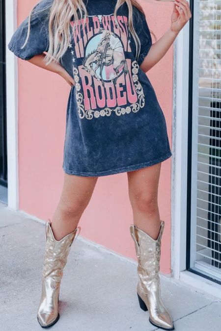 Cute western rodeo t shirt! Cute look for Nashville. 

#LTKunder100 #LTKstyletip #LTKSeasonal