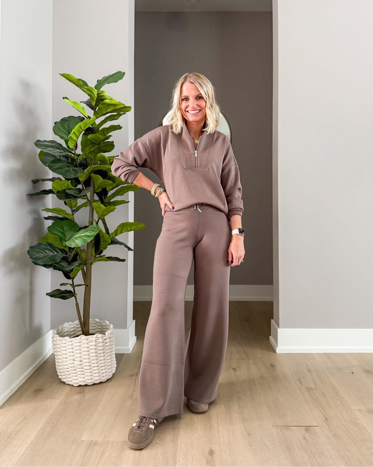 Matching set season is officially here 🤎 This quarter-zip and wide-leg pant set is the coziest thing I own — perfect for errands, travel days, and everything in between. I'm 5'1" and wearing XS in both pieces! @spanx ✦ 15% off with code THRIFTWIFEXSPANX!

#falloutfits #petitefashion #affordablefashion #fallstyle #loungewear #matchingset #comfyoutfits #momstyle