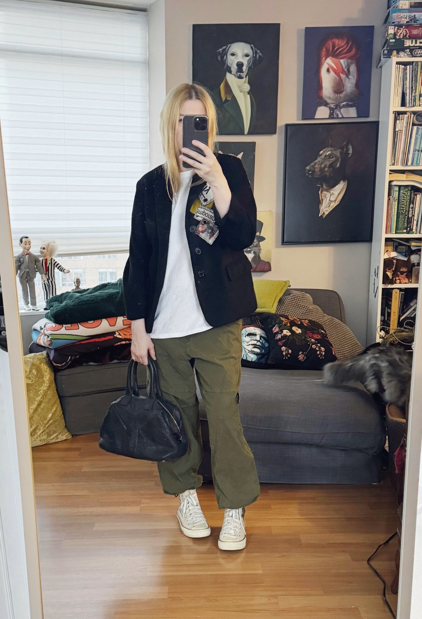 Men’s Hanes t-shirts are my wardrobe staple. 
Blazer, bag, and shoes are secondhand/vintage  



#LTKOver40