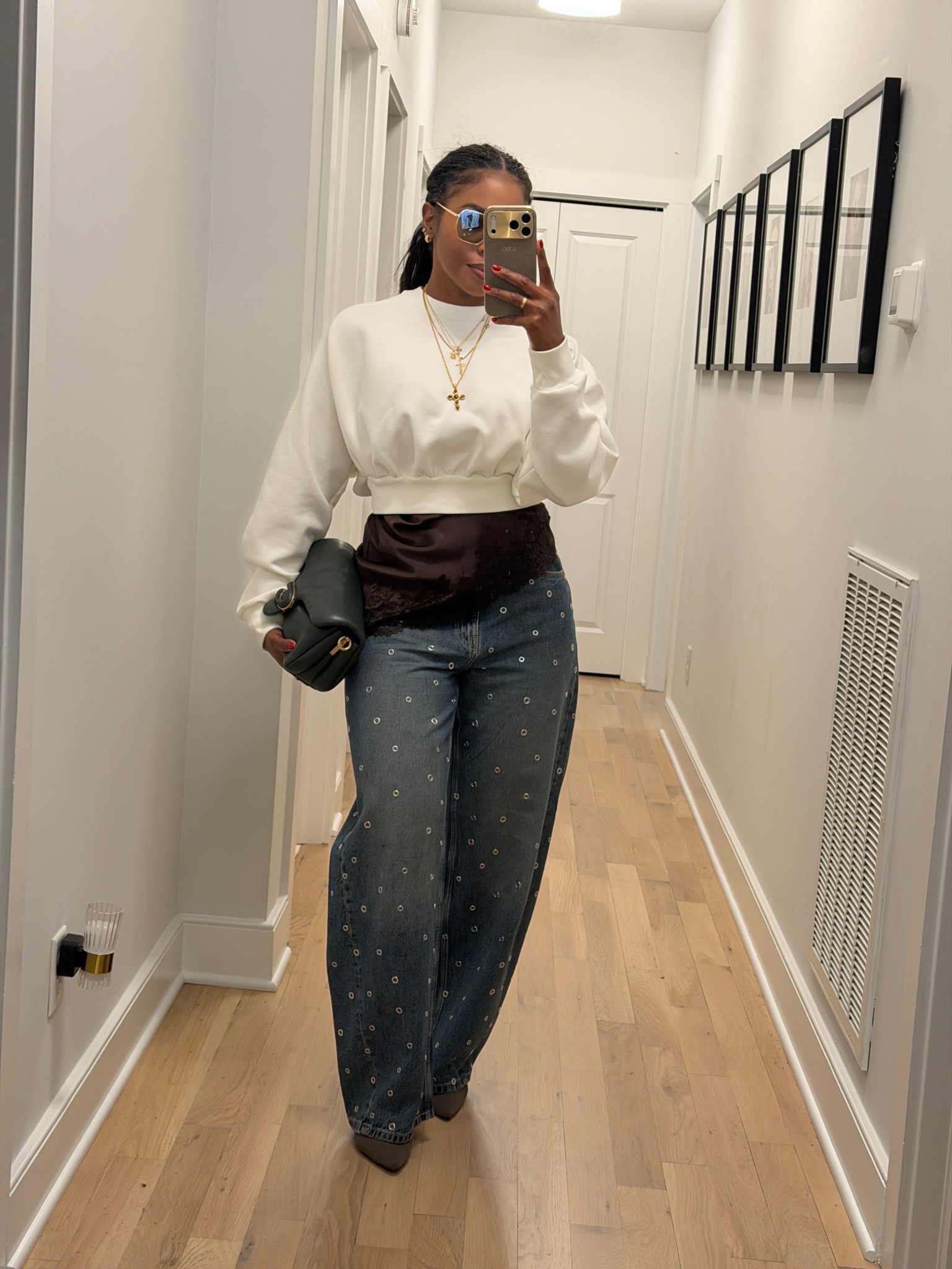 Sweatshirt: Small
Cami: Medium
Jeans: 6 (gives as you wear them) 