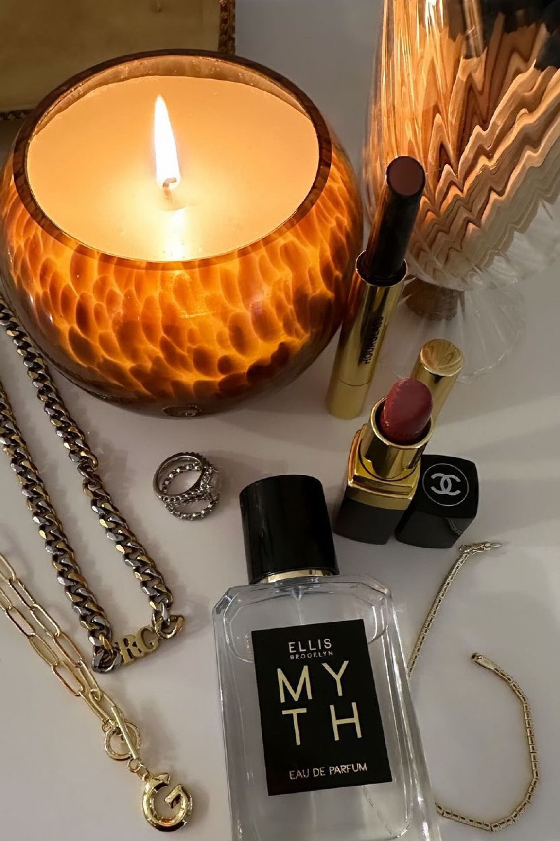 I’m all about setting the vibes at home 🤍💄

#LTKSeasonal #LTKfindsunder100 #LTKbeauty