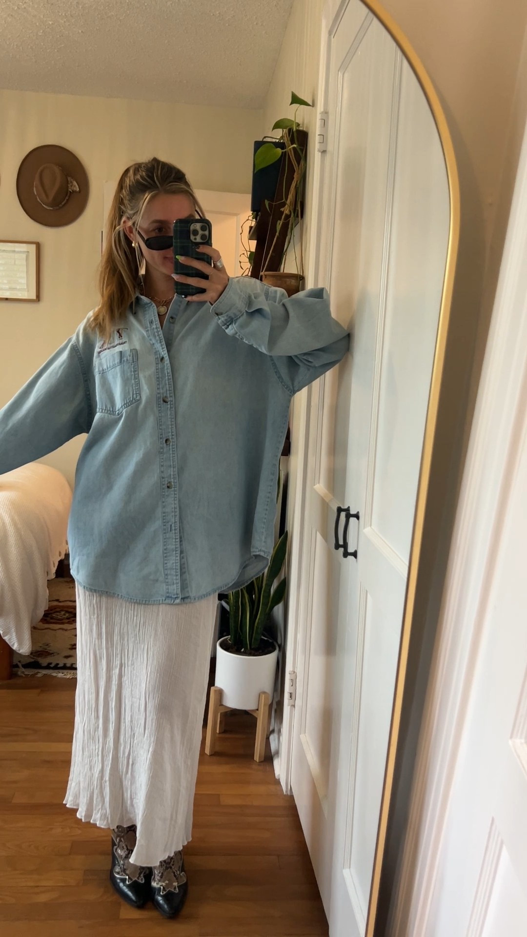 Love a layered look for spring!! 🤍

#LTKSeasonal #LTKStyleTip #LTKWatchNow