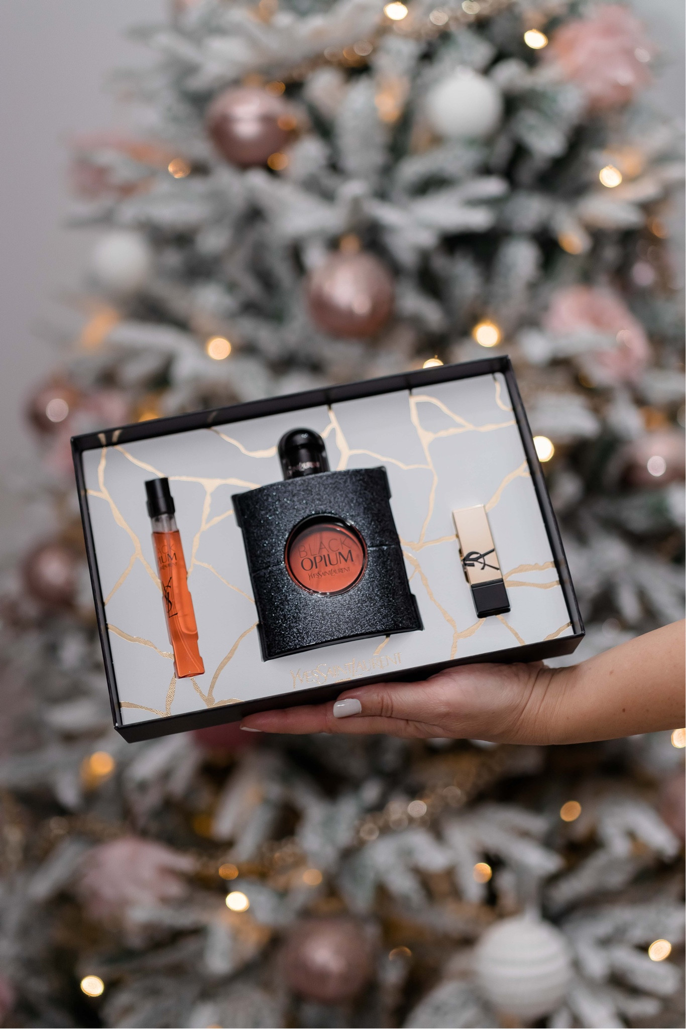 REGALOS DE NAVIDAD para ella  XMAS GIFT GUIDES for her - 
Set YSL beauty perfume Black Opium 
The Perfume Lover 💋 #LTKGIFT 
Christmas 


#LTKGiftGuide #LTKeurope #LTKbeauty