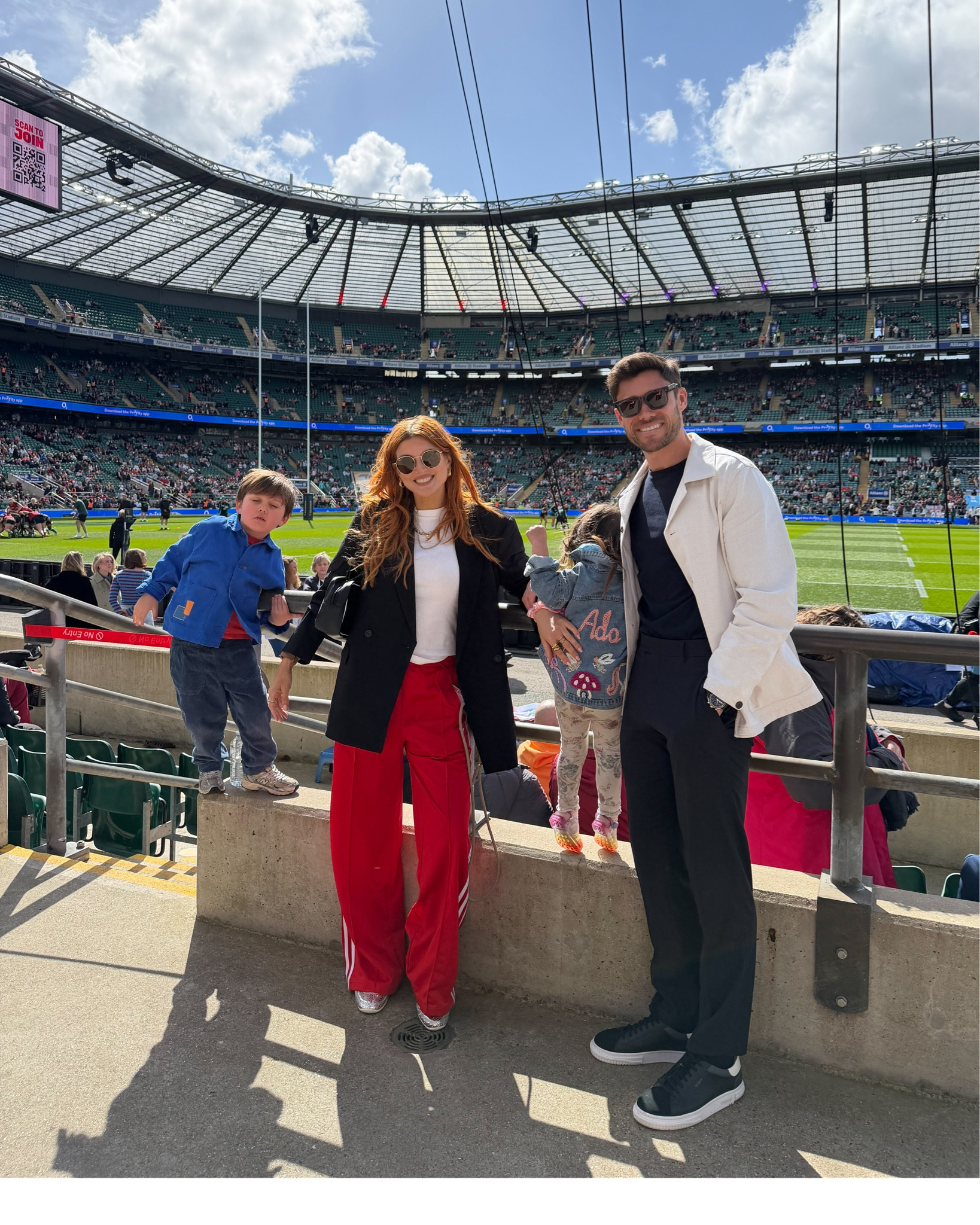 Absolutely loved going out to support the Red Roses on Saturday! 🌹

I absolutely LOVE these loose red track pants and silver Japan trainers combo both from Adidas on ASOS. 

The black double breasted blazer is also ASOS and the simple white tee is a river island number!

The black bag is Adidas too ♥️

#LTKspring #LTKuk #LTKsummer