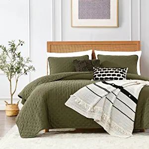 Green King Size Quilt Bedding Sets with Pillow Shams, Olive Lightweight Soft Bedspread Coverlet, ... | Amazon (US)