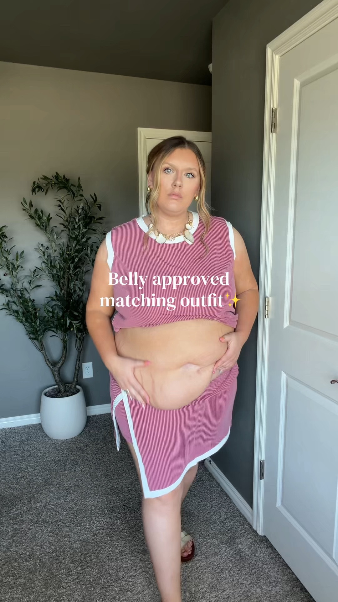 Rose lounge set that fits midsize perfectly

✨5’8 Size 16 Wearing XXL✨


#LTKootd #LTKPlusSize #LTKMidsize