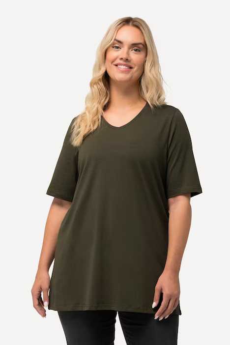 Essential V-Neck Stretch Tee | Ulla Popken - US & CA
