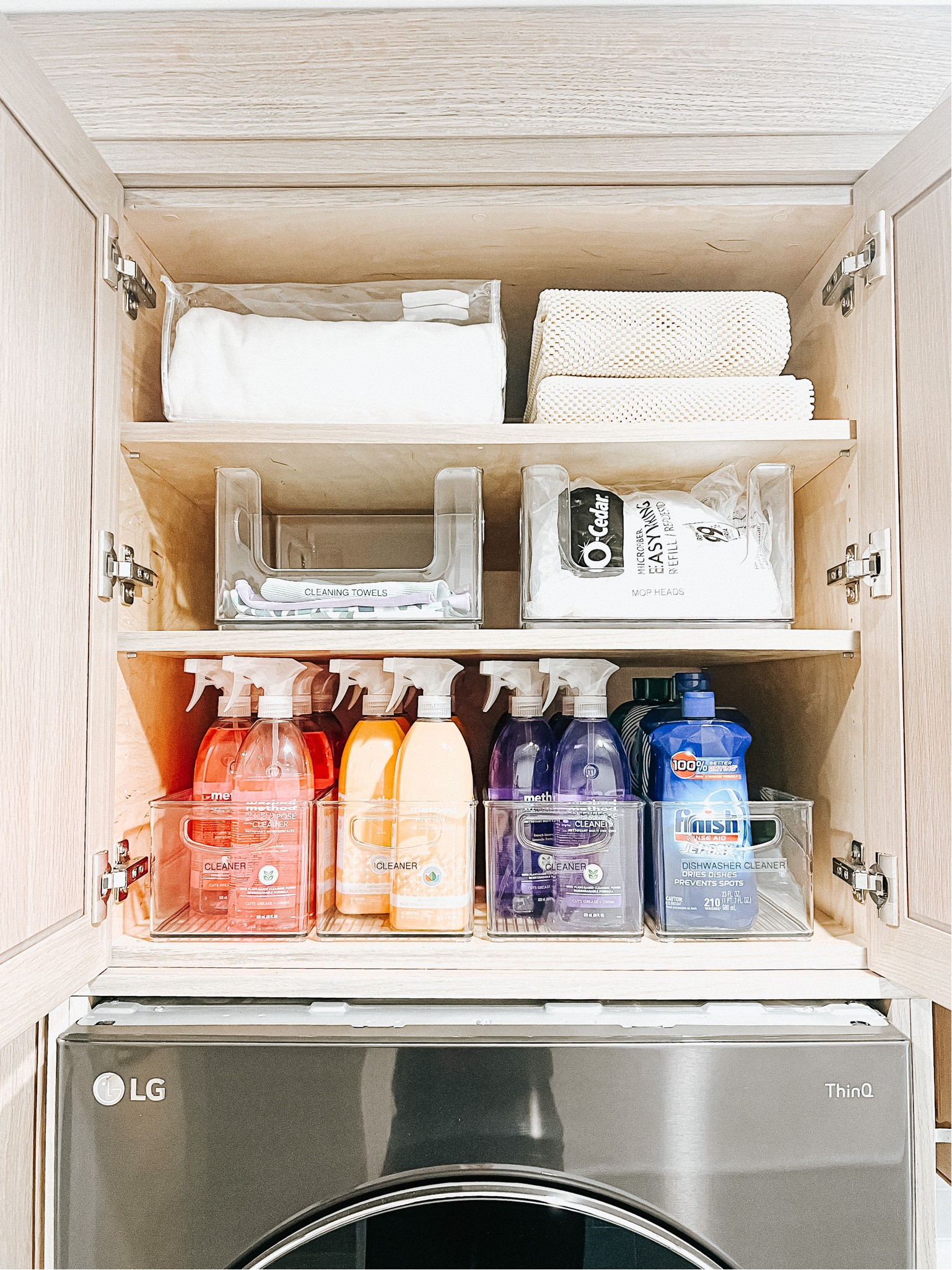 Who here actually enjoys doing laundry 🙋🏼‍♀️? An organized space surely makes laundry day a little more enjoyable!
.
.
.
.
#organizedbyjm #professionalorganizer #buffalo #homeorganization #laundryroomorganization #laundryday #howtoorganize #organizingideas #gettingorganized #organizedhome #ltkhome #homeorganizing #clutterfree #storageideas #housetohome #homebeautiful #homeinspiration #organizinginspiration #minimalhome #mondymotivation #declutter #buffaloorganizer #tidy #tidyhome #homeideas #laundryroomgoals #makehomeyours #homesweethome #lovetohome #mdesign

#LTKunder50 #LTKfamily #LTKhome