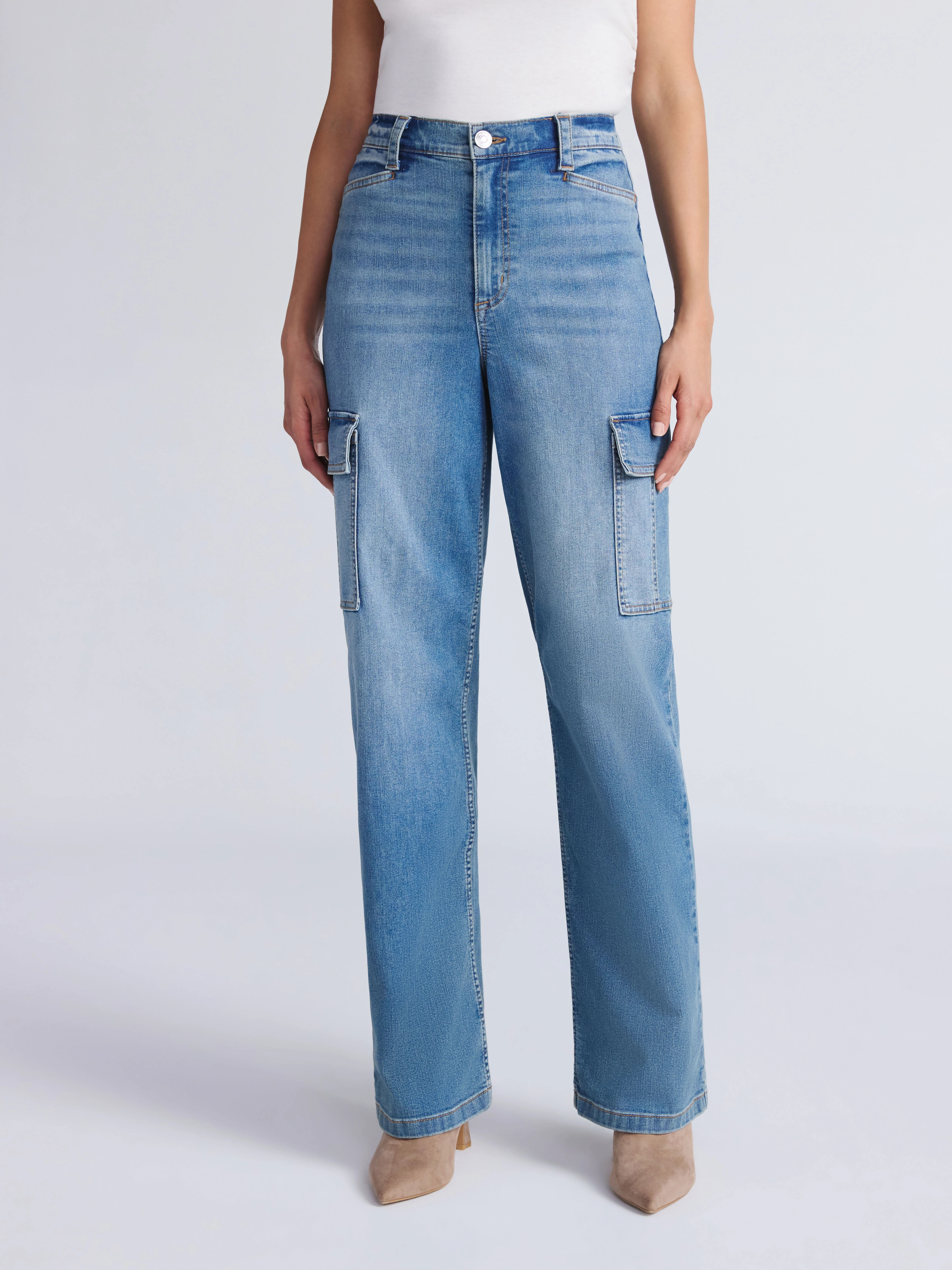 Sofia by Sofia Vergara Women's and Women's Plus Relaxed Straight Super High-Rise Cargo Jeans, 30.... | Walmart (US)