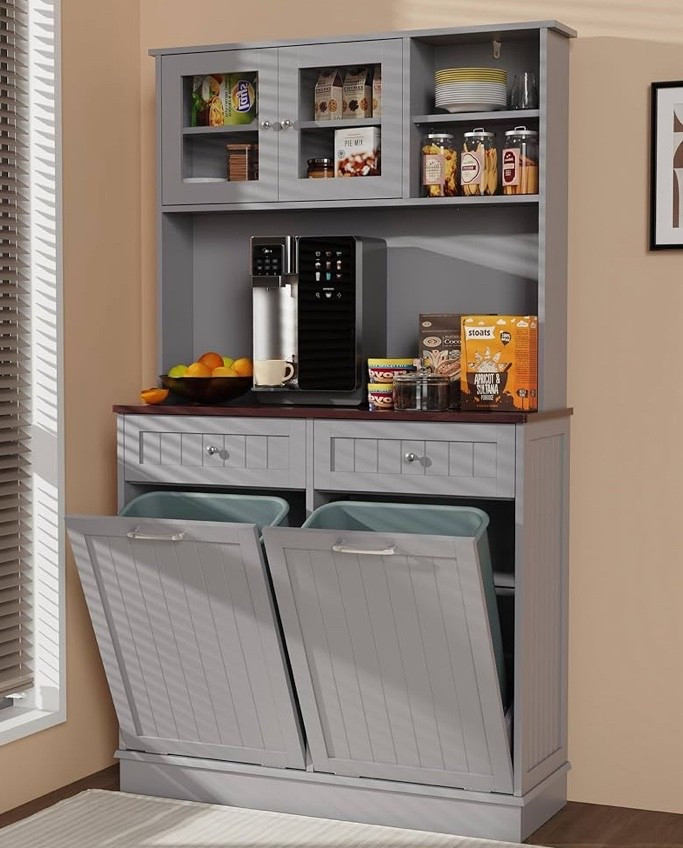 #home #trash #hiddentrash #kitchen #hiddenrecyclebin

#LTKHome