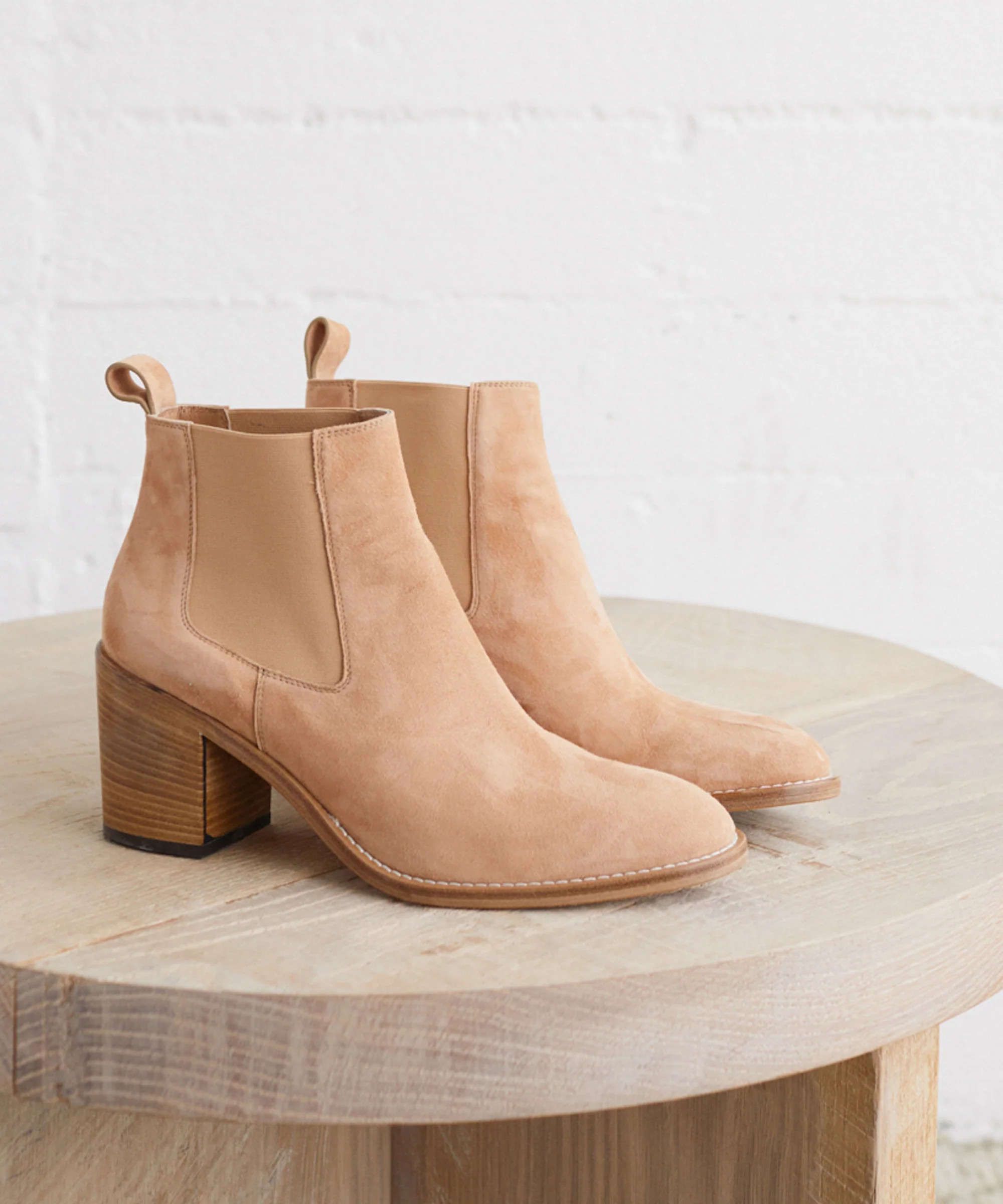 Jenni Kayne Suede Heeled Chelsea Boot Size 41 | Jenni Kayne