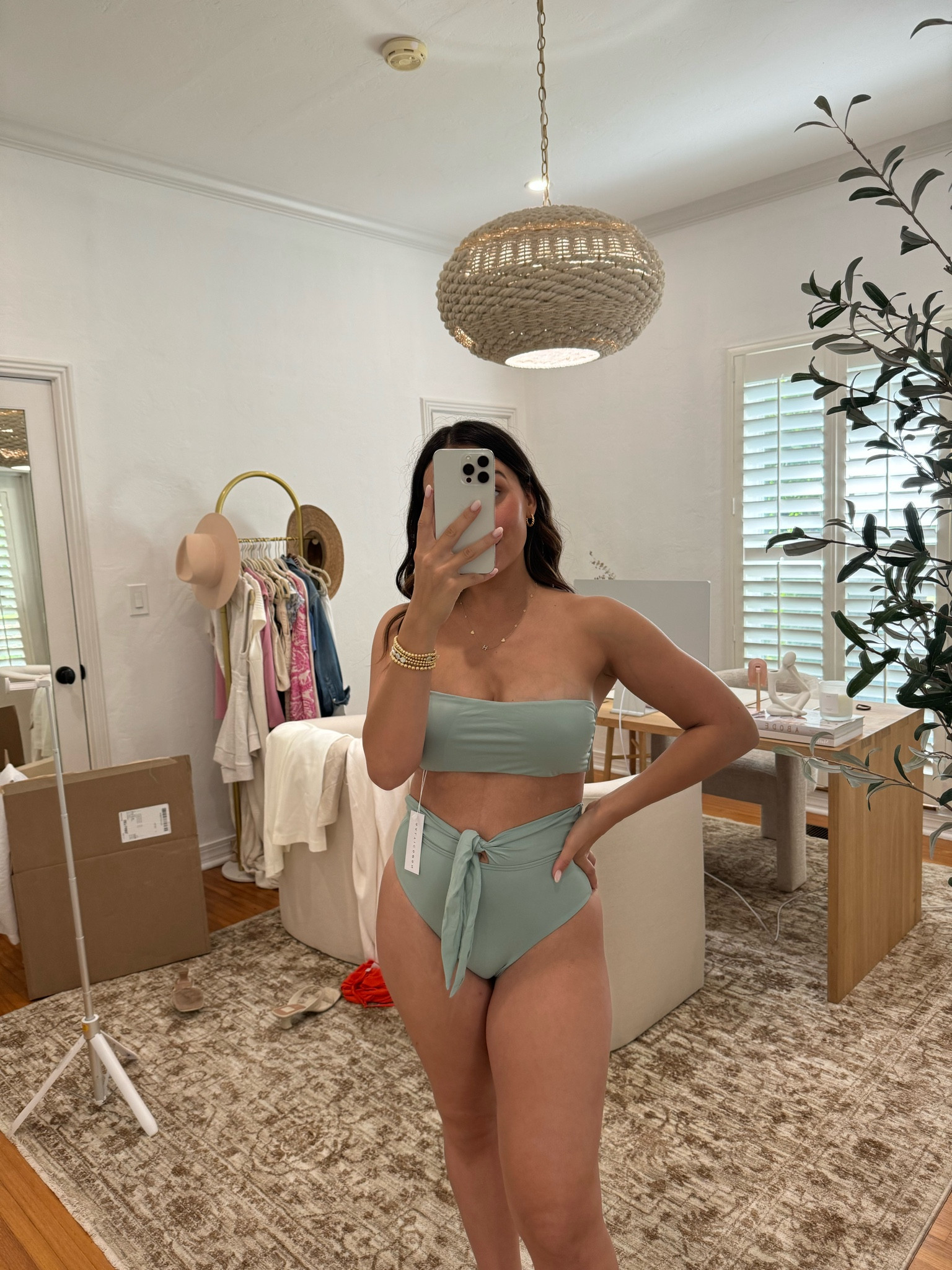 30% off swim ends tonight! Wearing small but need a medium bottom! I’m a size 28 in jeans :)

#LTKSwim #LTKFindsUnder100 #LTKSaleAlert