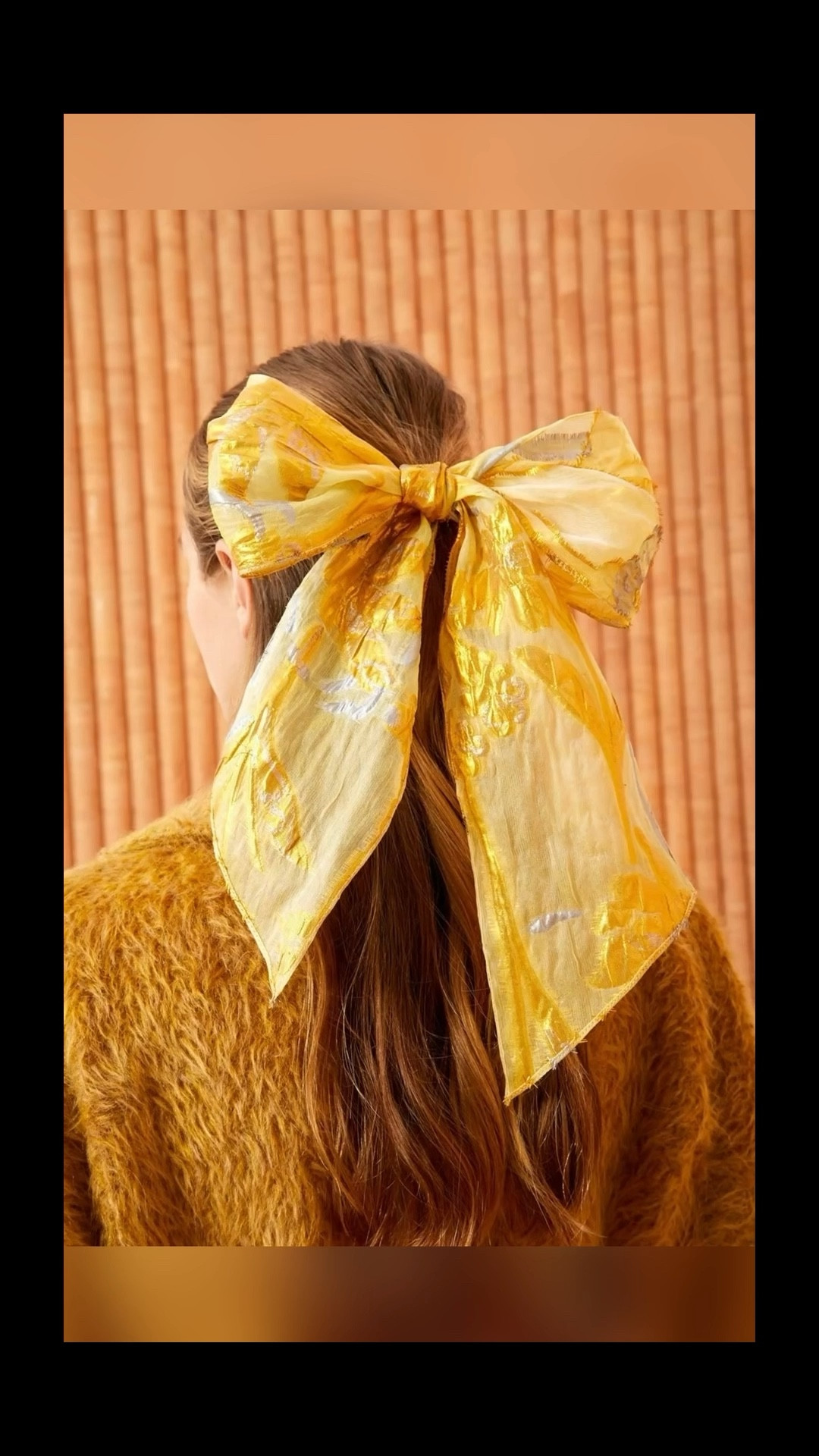 A luminous Ulla Johnson Goldfinch hair bow—perfect for golden hour styling, holiday soirées, and elevated resort looks. A sculptural, feminine statement that pairs beautifully with curls, braids, or a soft low pony. Curated by Jet Set LatAM.


#LTKBeauty #LTKHoliday #LTKGiftGuide