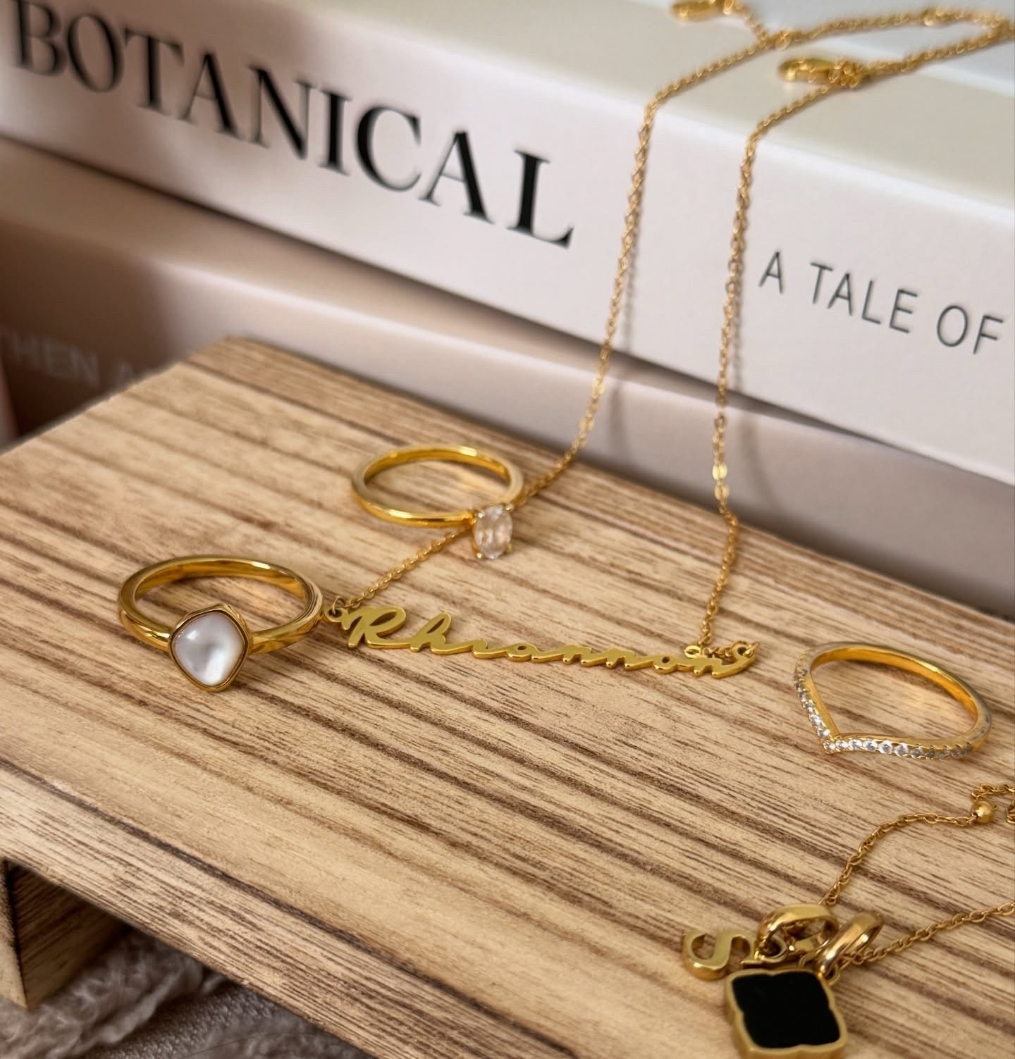Little details, big difference ✨
These are the pieces I reach for when I want to feel put together without overthinking it… simple, timeless and go with everything

@abbottlyon #TheALCollective
#everydayjewellery #goldjewellery #layeredjewellery #minimalstyle

#LTKuk #LTKstyletip #LTKluxury