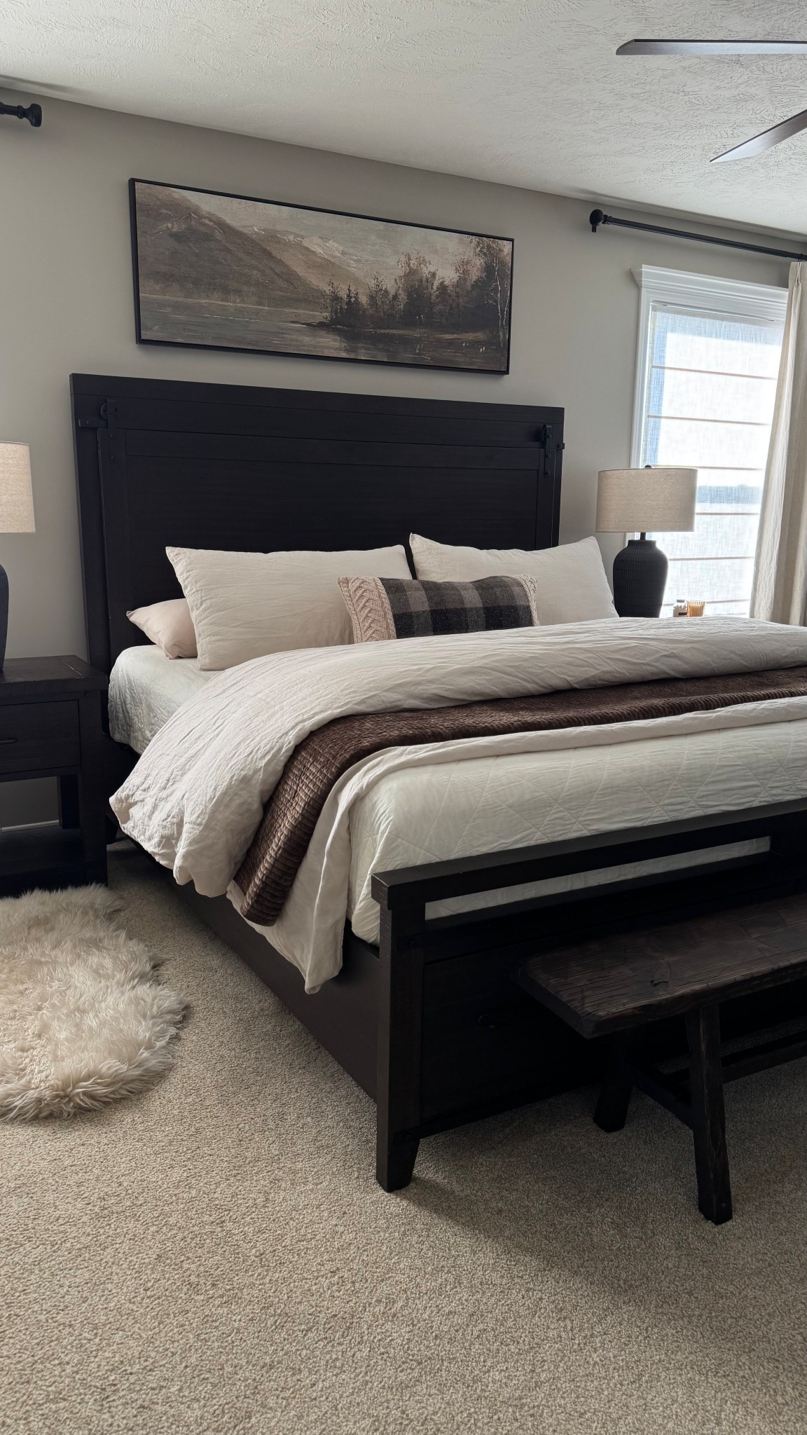 Went a little simpler but still cozy 🤎

#LTKdayinmylife #LTKHome