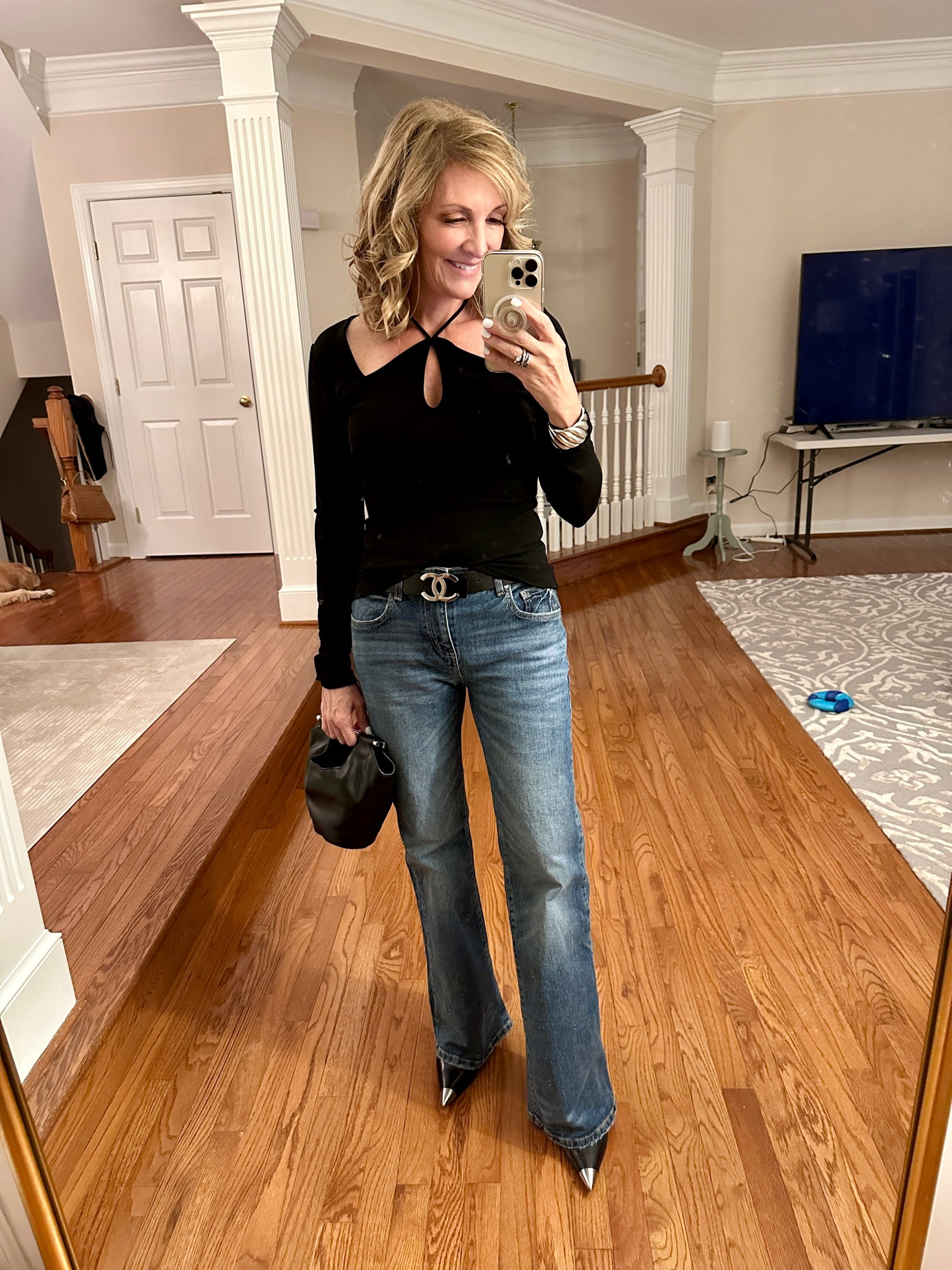 More relaxed jeans and super affordable but still stylishh

#LTKStyleTip #LTKFindsUnder100 #LTKOver40