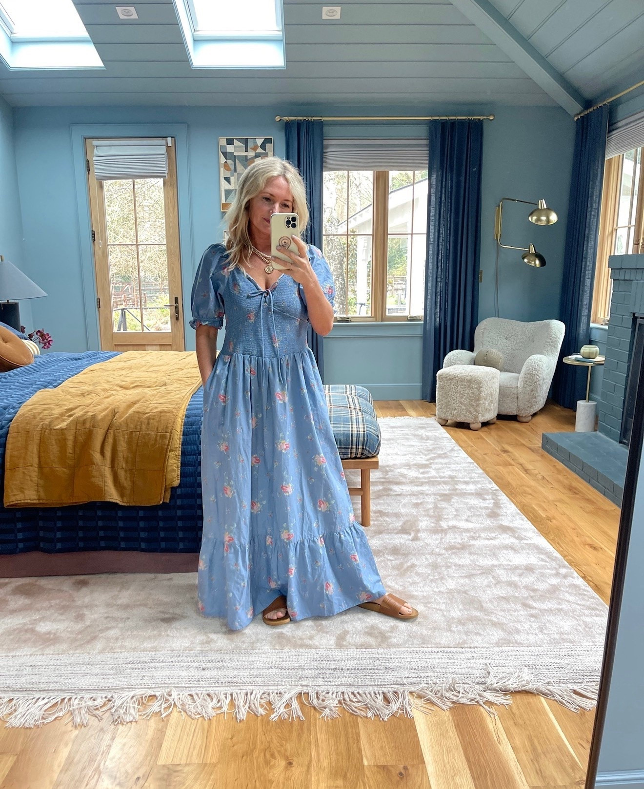 A really great dress for $35 - love the color!

#LTKootd #LTKmomlife #LTKgrwm