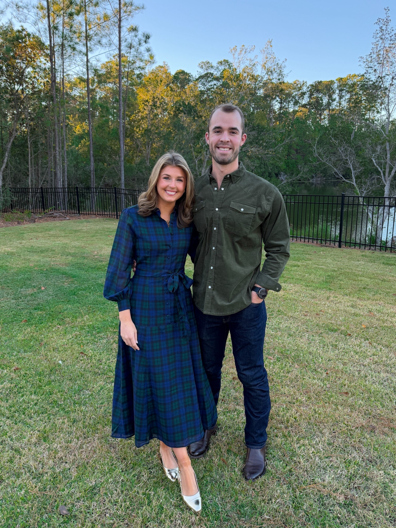 Happy Thanksgiving! Wearing a 2/XS in dress 💗