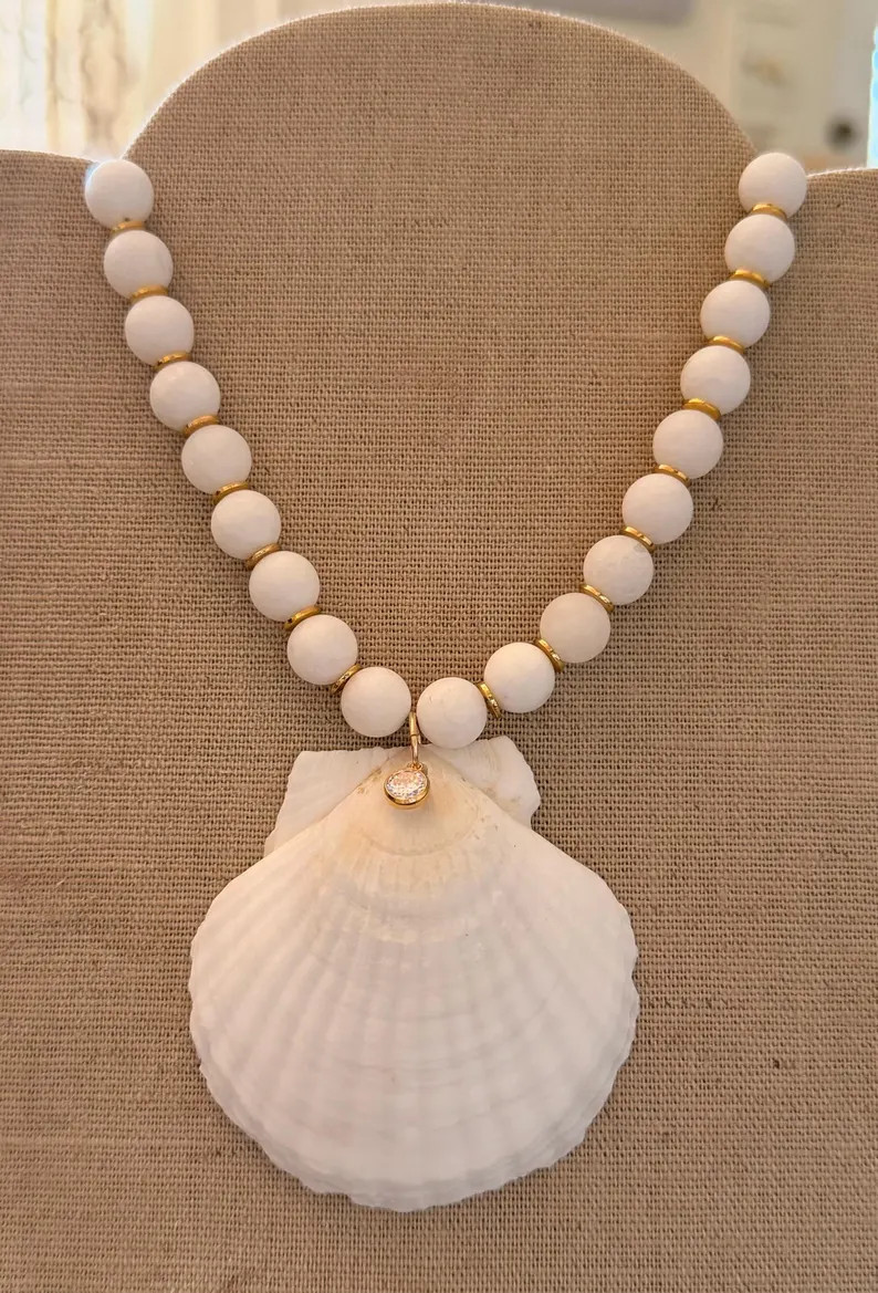 White Agate Shell Necklace - Etsy | Etsy (Global)