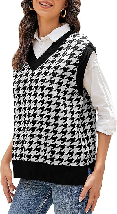 HOCOSIT Women's Knitted V-Neck Vest Argyle Plaid Preppy Style Sleeveless Pullover Crop Sweater Ve... | Amazon (US)