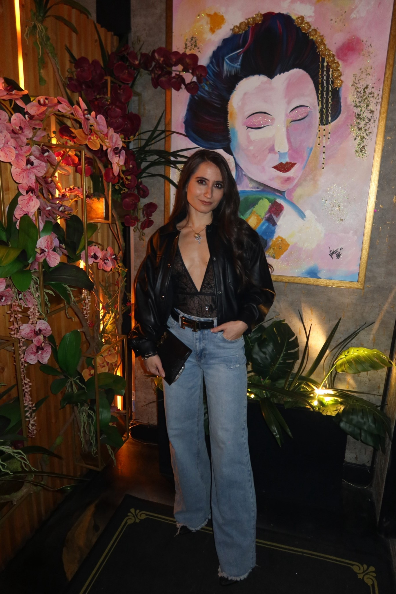 Casual sexy night outlook - all black , a sexy body suit plus relaxed denim Makes great transition to spring style and very versatile for occasions 

#LTKPetite #LTKgrwm #LTKootd