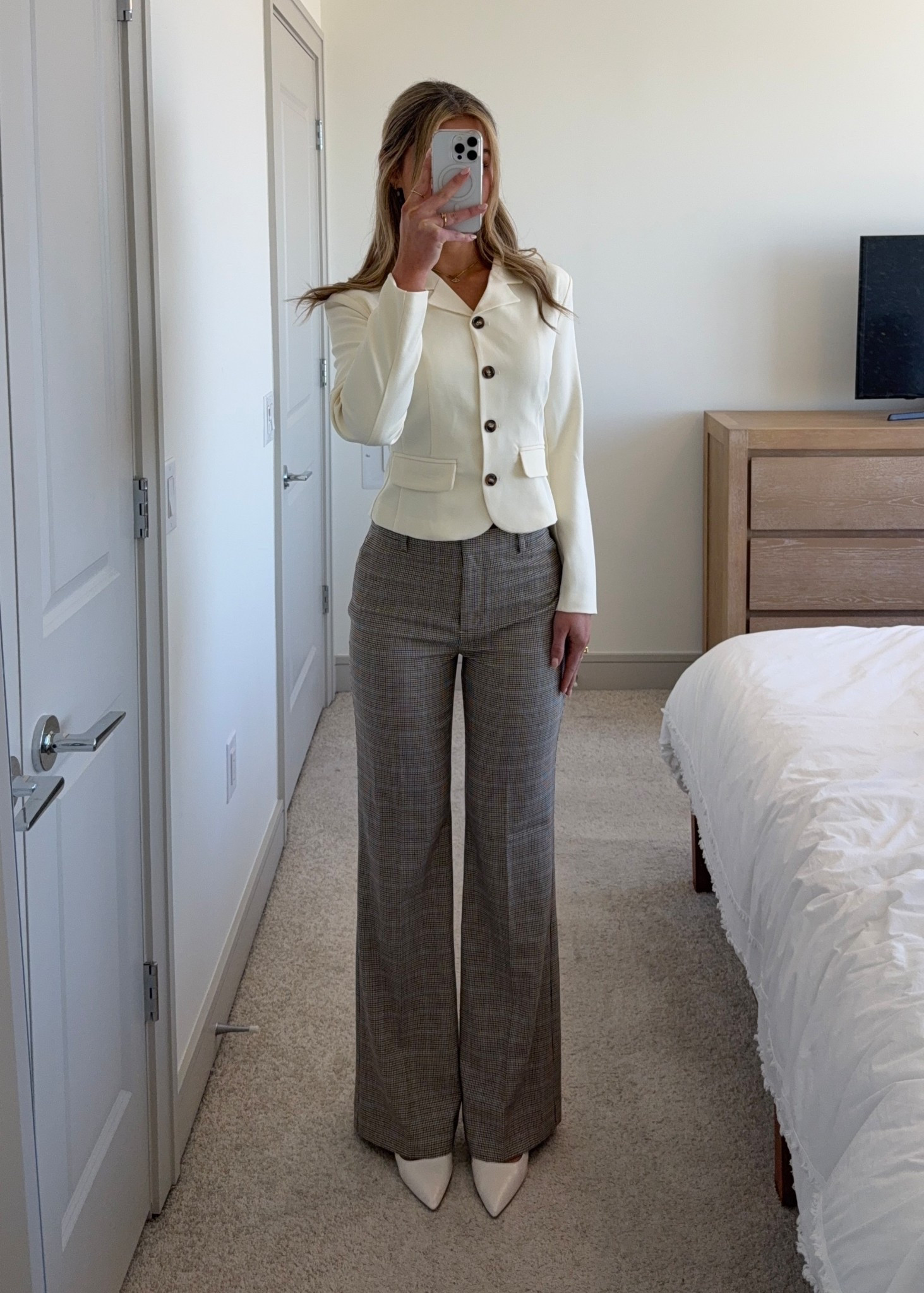 affordable Aritzia blazer dupe from @shopcider under $50 🫶🏼 plus my favorite plaid pants ever

#LTKWorkwear #LTKootd