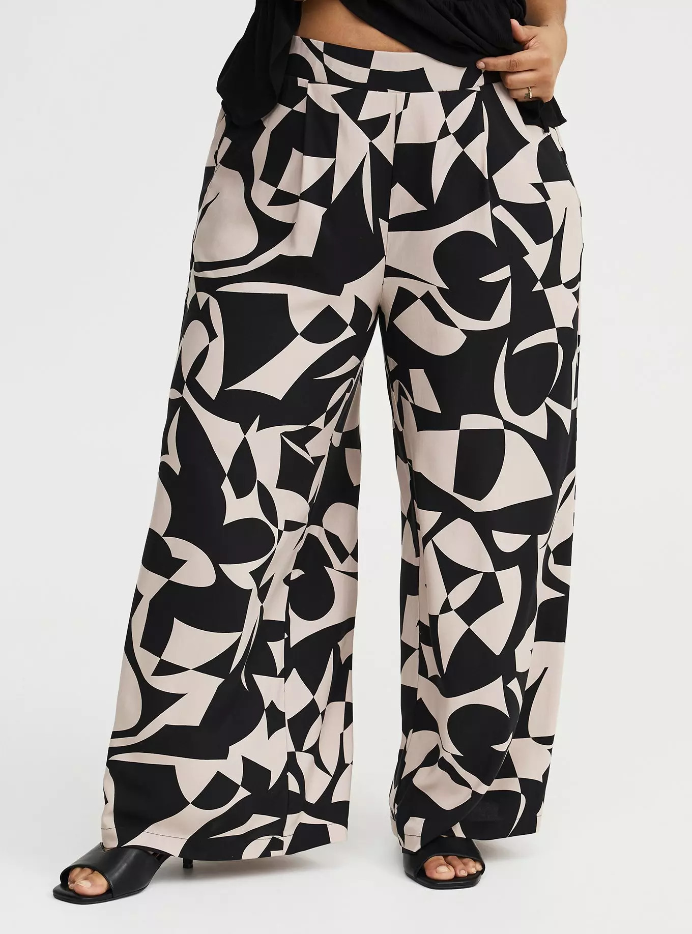 High-Rise Pull-On Wide-Leg Pant | Torrid (US & Canada)
