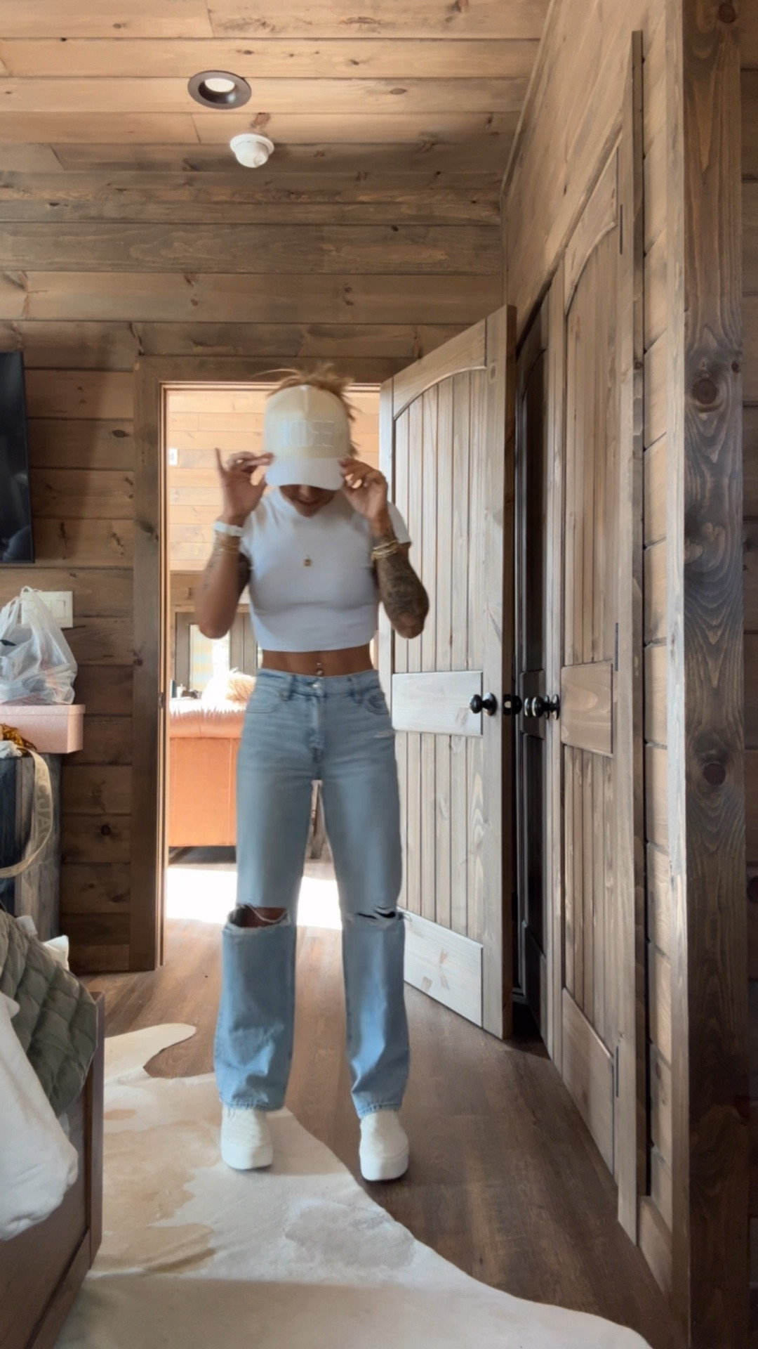 Bach BRIDE OOTD out in Gatlinburg this weekend🤍💍✨ s tee / jeans run big & stretch - in the 0, shoes tts! 

Code HOLLEYG saves on my hat! ☺️

Bride to be / casual fit / comfy / white outfit / American Eagle / Nuuds / vans / Kenz kustomz / Holley Gabrielle 

#LTKVideo #LTKFindsUnder100 #LTKStyleTip