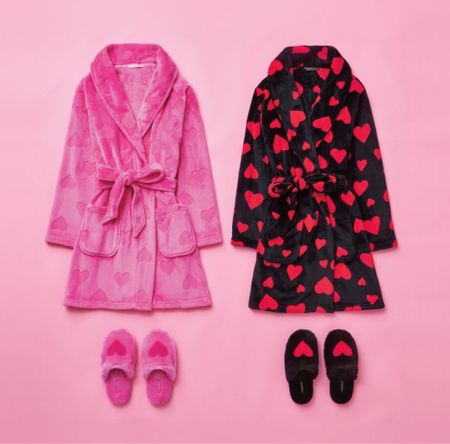 Victoria's Secret
Valentine's Day Shop
Short Cozy Robe